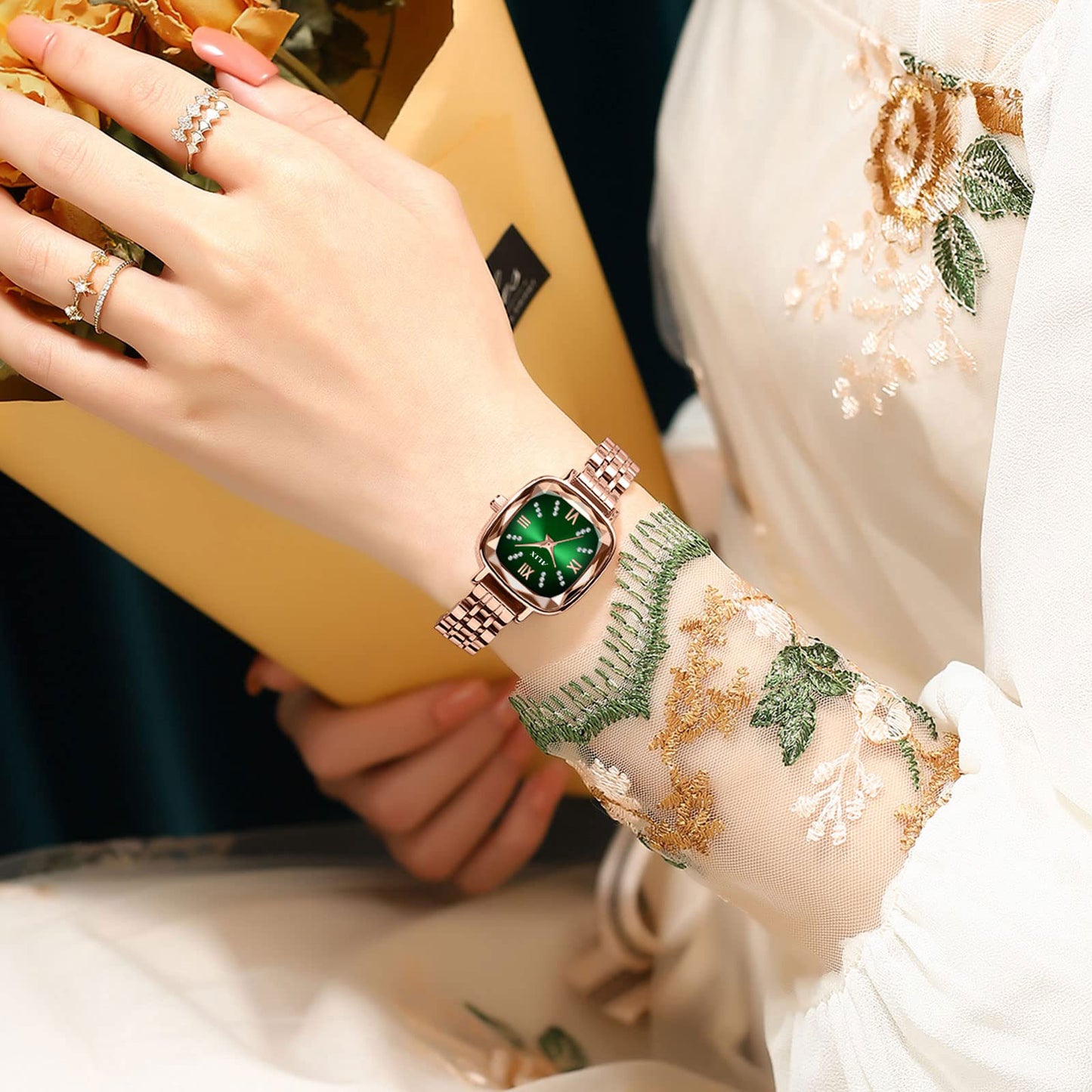 AL2535 Rosegold Green square dial Analog Watch