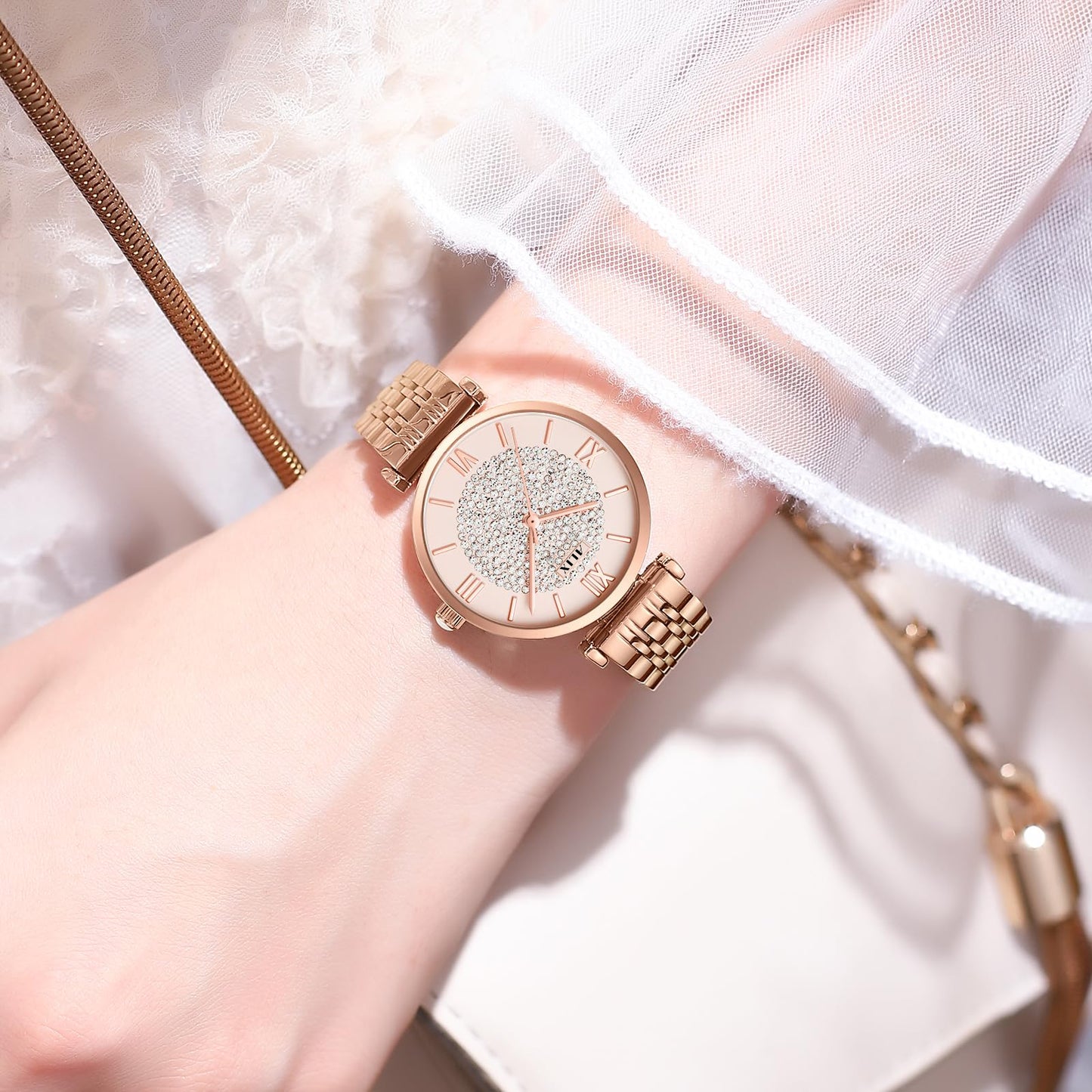 AL2533 Eyechatchy Rosegold round diamond dial Analog Watch