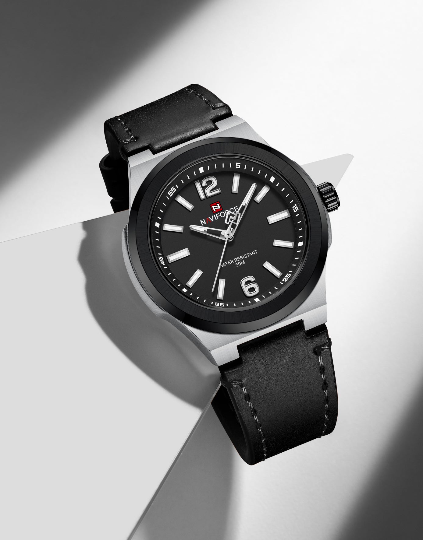 Naviforce NF9233 black and Silver with leather strap Analog Watch