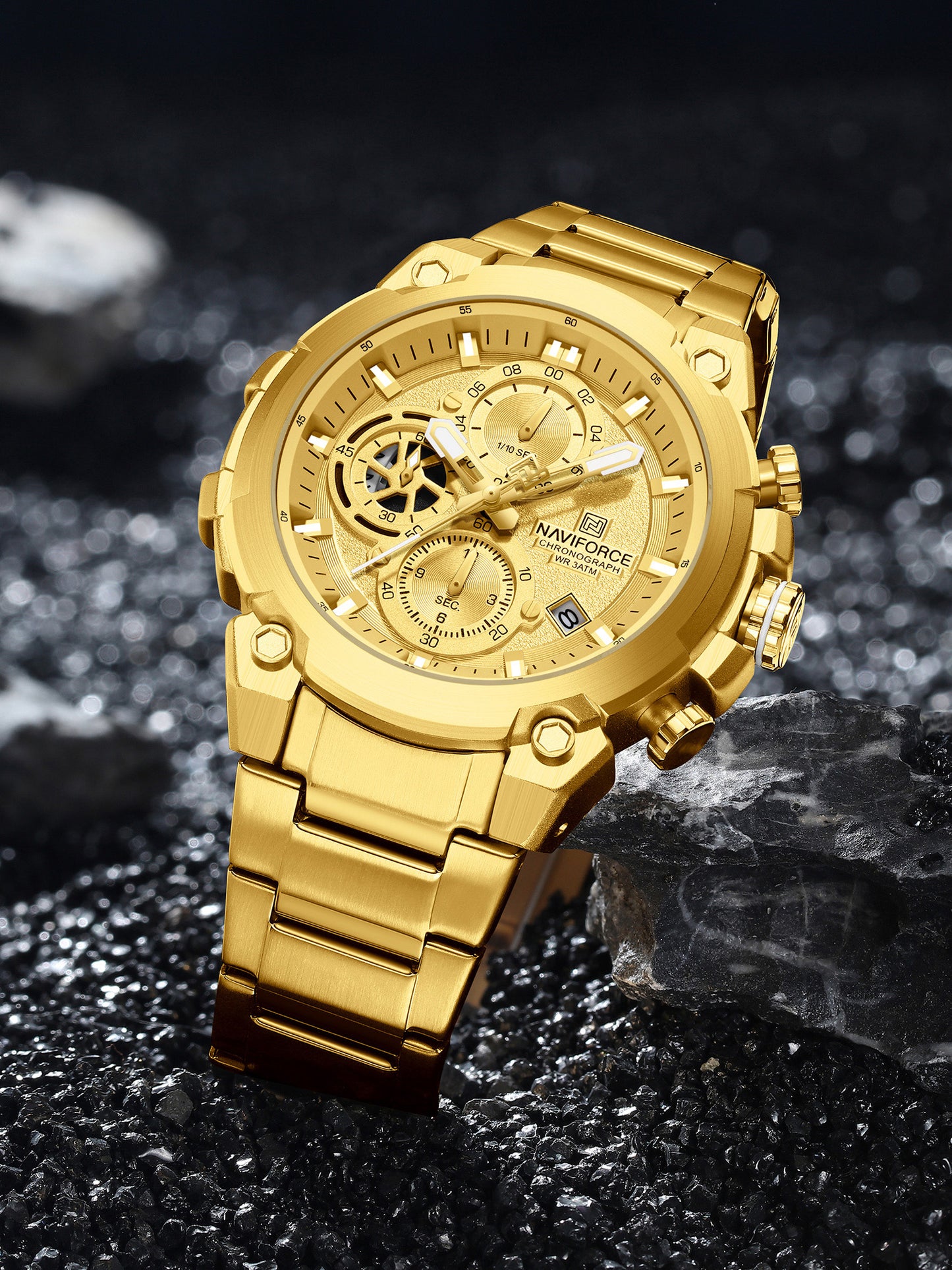 Naviforce NF8071 Gold choronograph dial Analog Watch