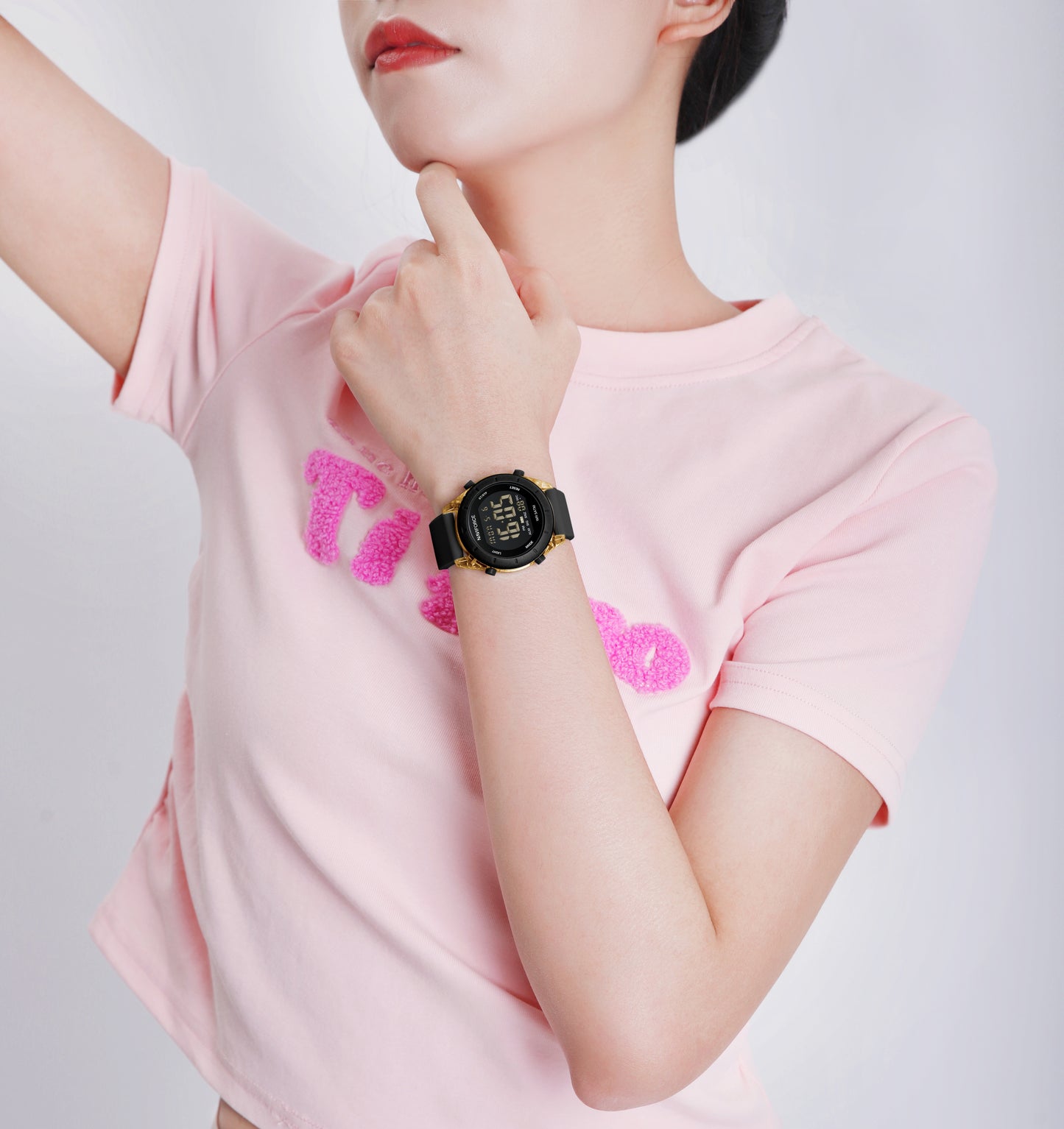 NF7108 Black round dial LCD display sports Digital Watch