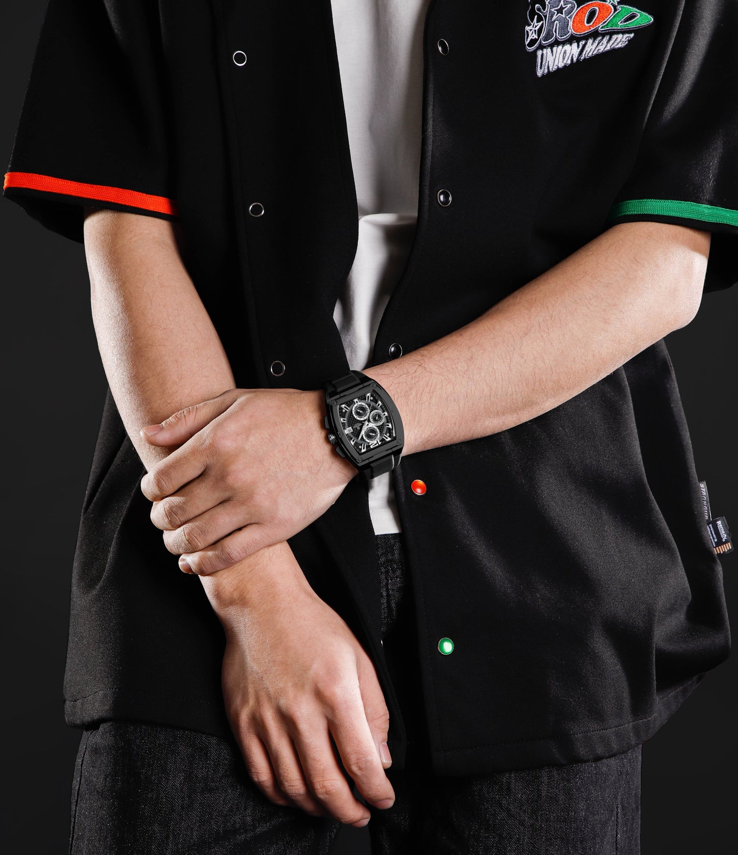 Naviforce NF8050 black chronograph dial silicon strap Analog Watch