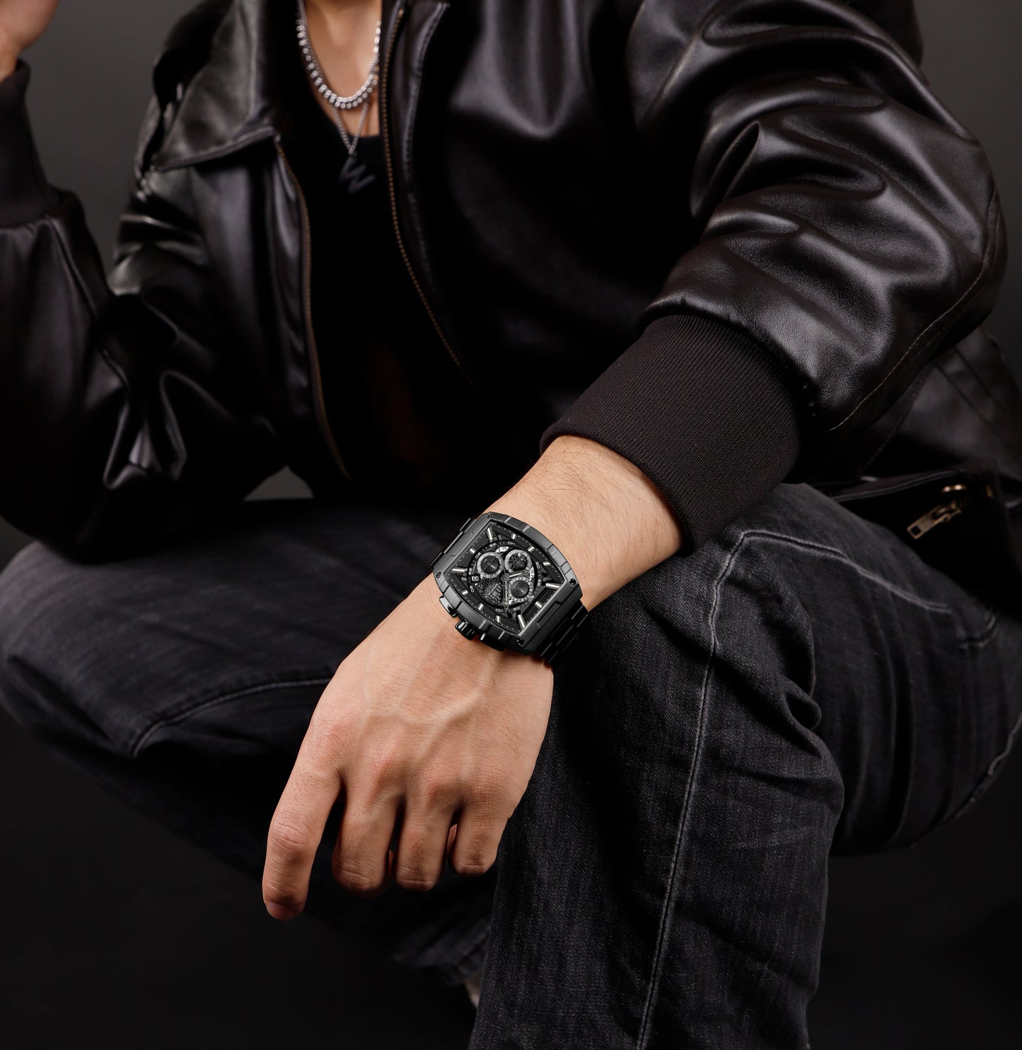 Naviforce NF8066 Black Cronograph Dial Analog Watch