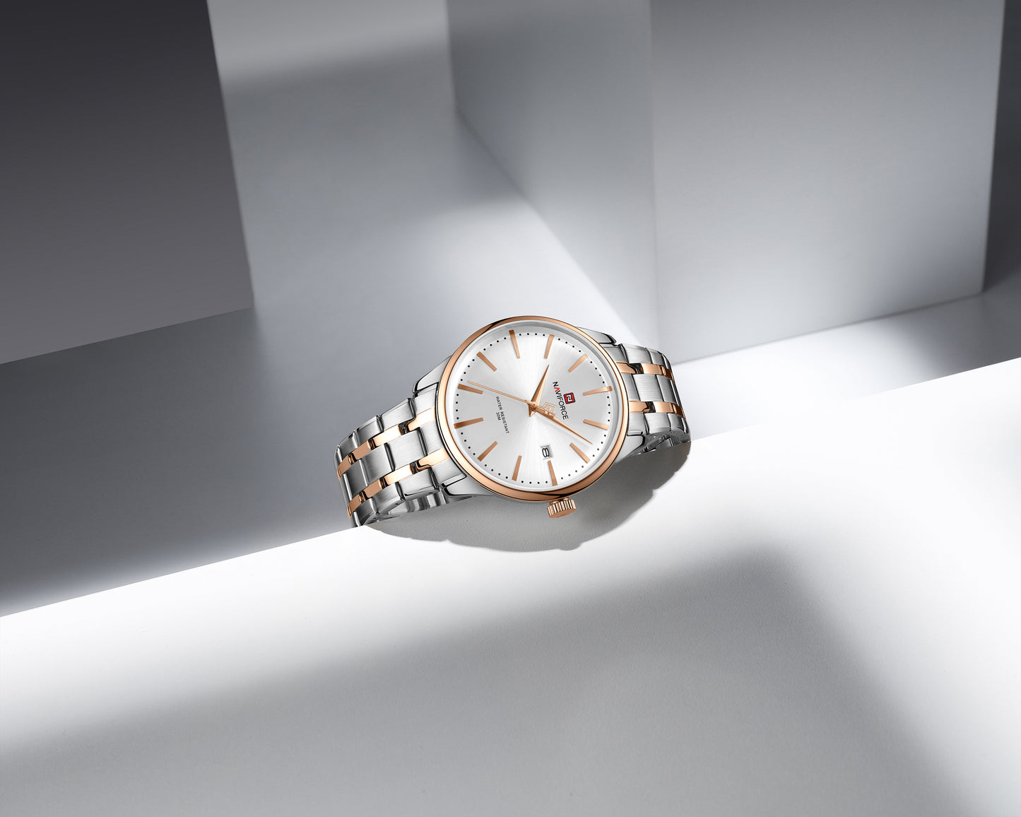 Naviforce NF9230 Silver White Gentle Elegant Calendar Analog Watch