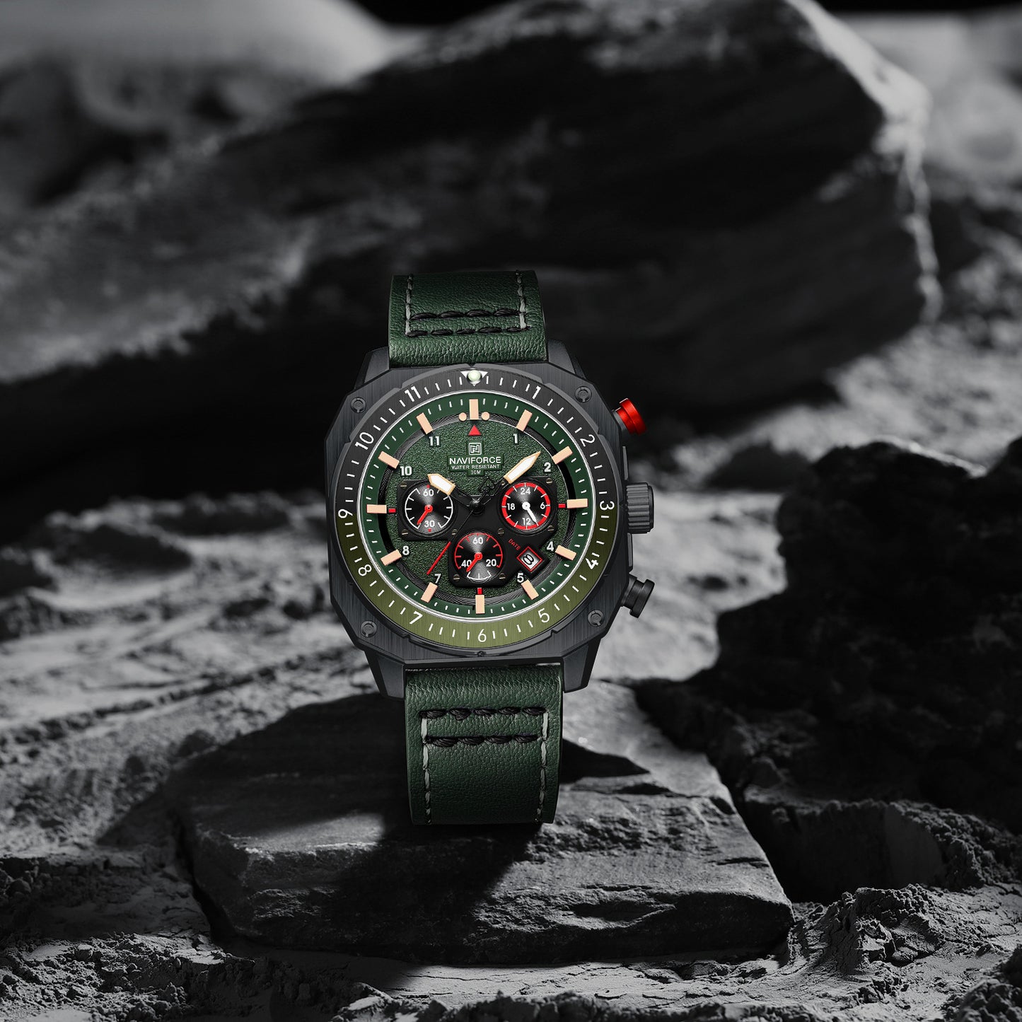 Naviforce NF8057 Green Leather Strap Analog Watch