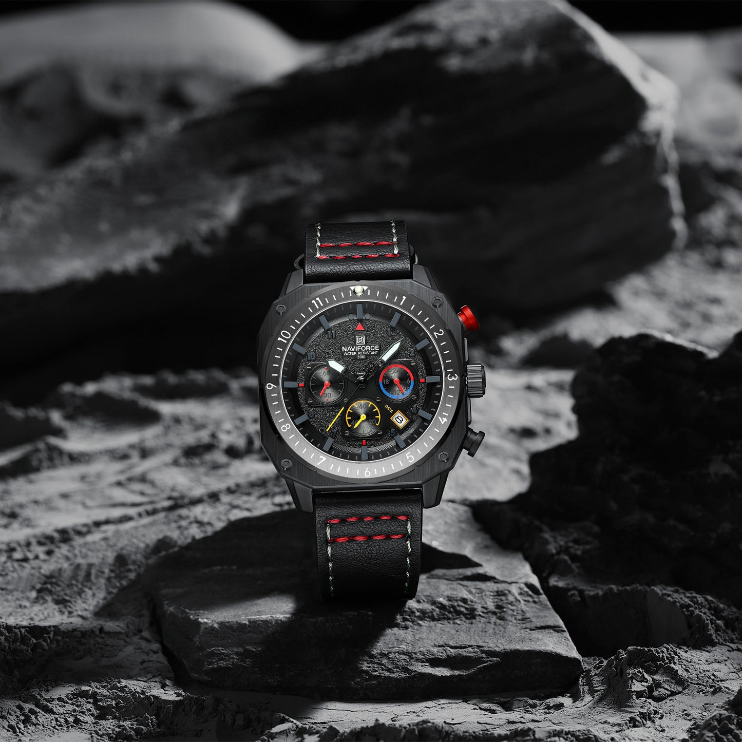 Naviforce NF8057 Black Leather Strap Analog Watch