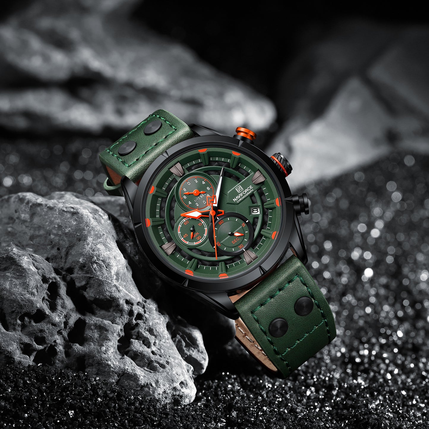 Naviforce NF8045 Green Leather Strap Analog Watch
