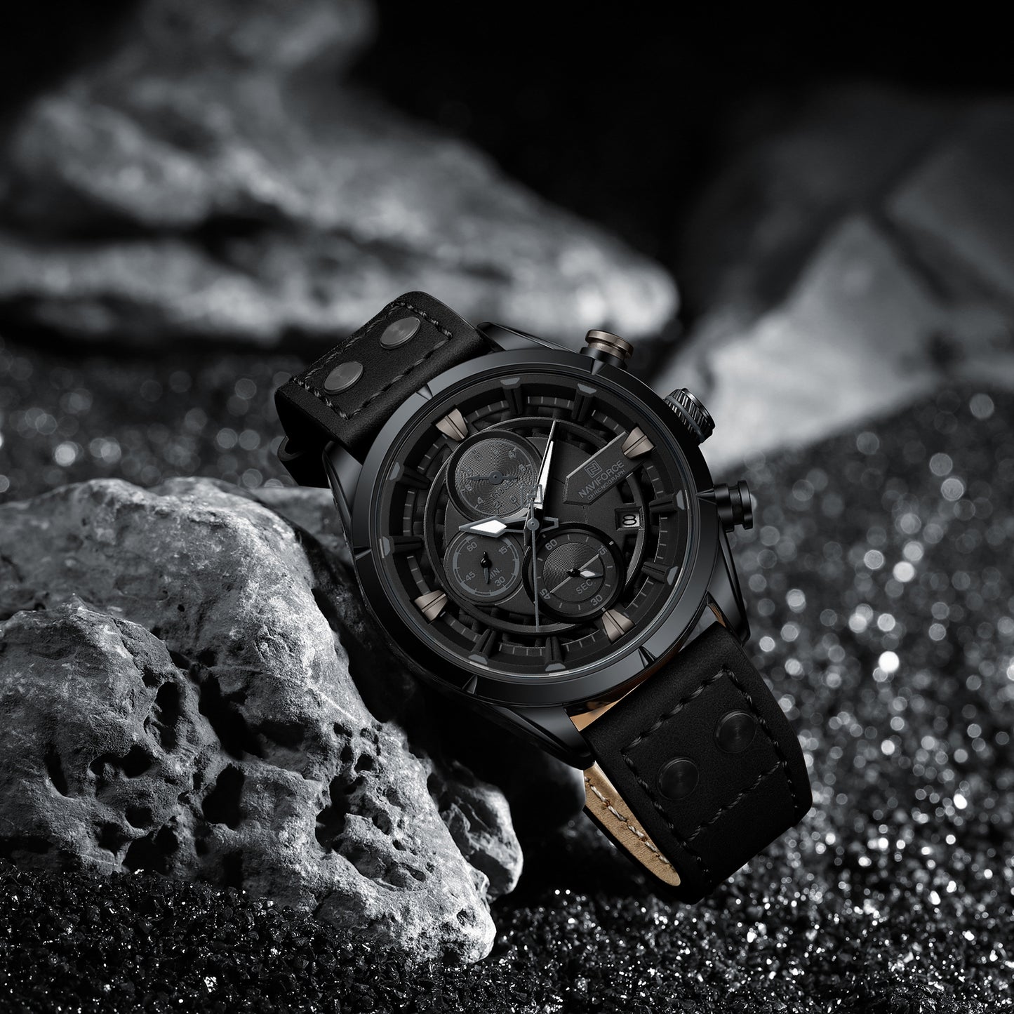 Naviforce NF8045 Black Leather Strap Analog Watch