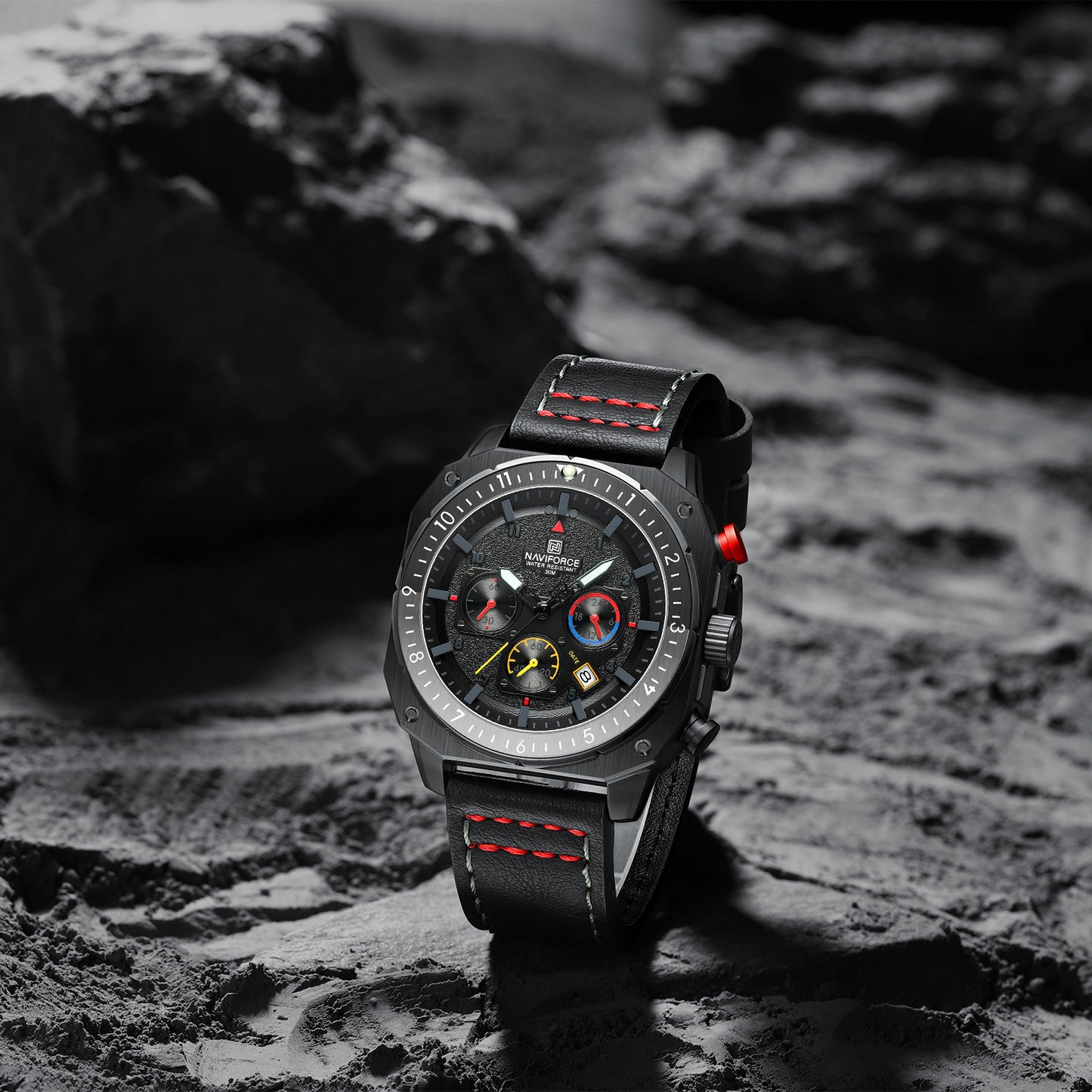 Naviforce NF8057 Black Leather Strap Analog Watch