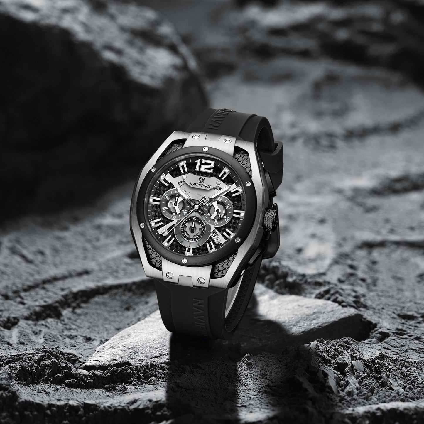 NAVIFORCE NF8063 Silver-Black multifuntional chronograph Analog Watch