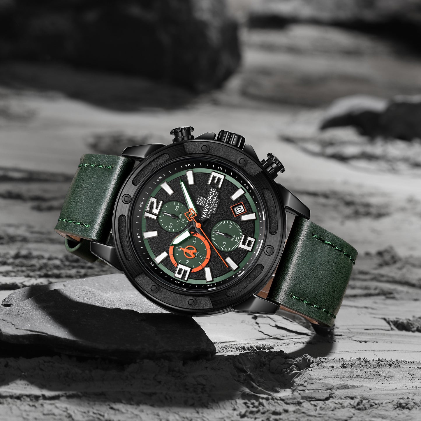 Naviforce NF8074 Multifunction fashion timepeice Analog Watch