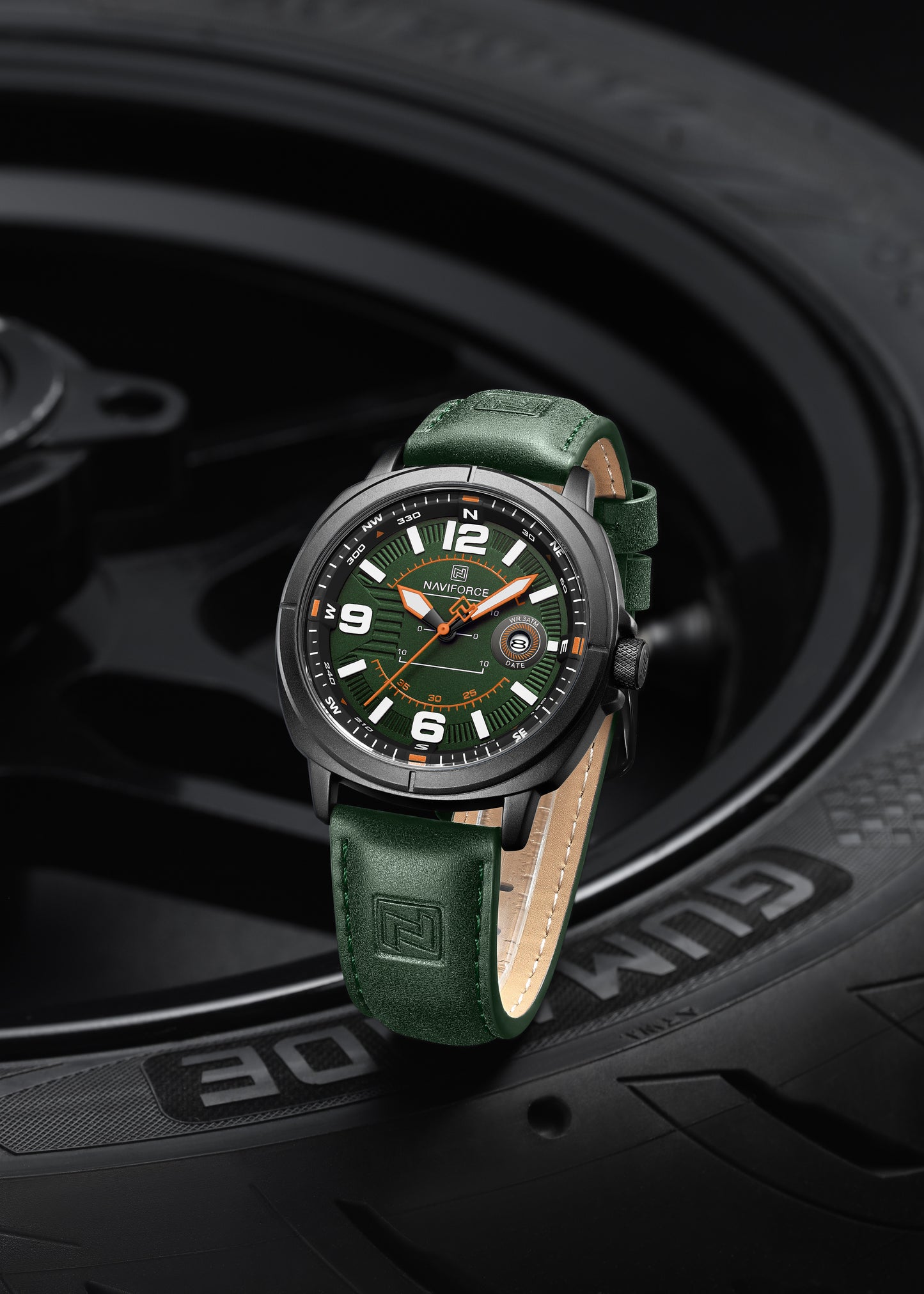 Naviforce NF8078 green dial with green leather strap Analog Watch