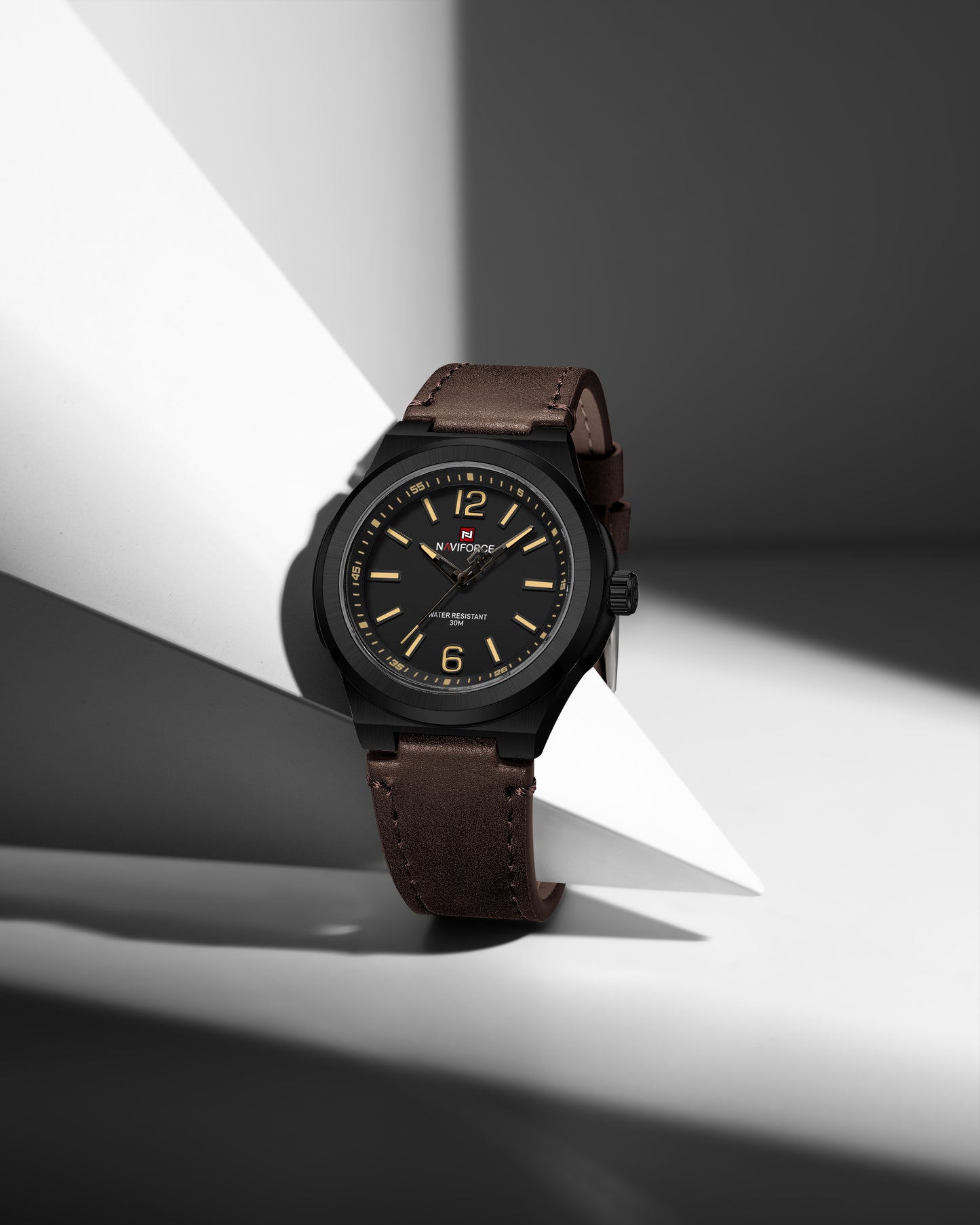 Naviforce NF9233 black and brown with leather strap Analog Watch