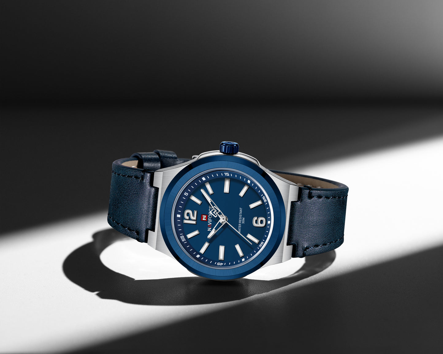 Naviforce NF9233 Blue and silver with leather strap Analog Watch