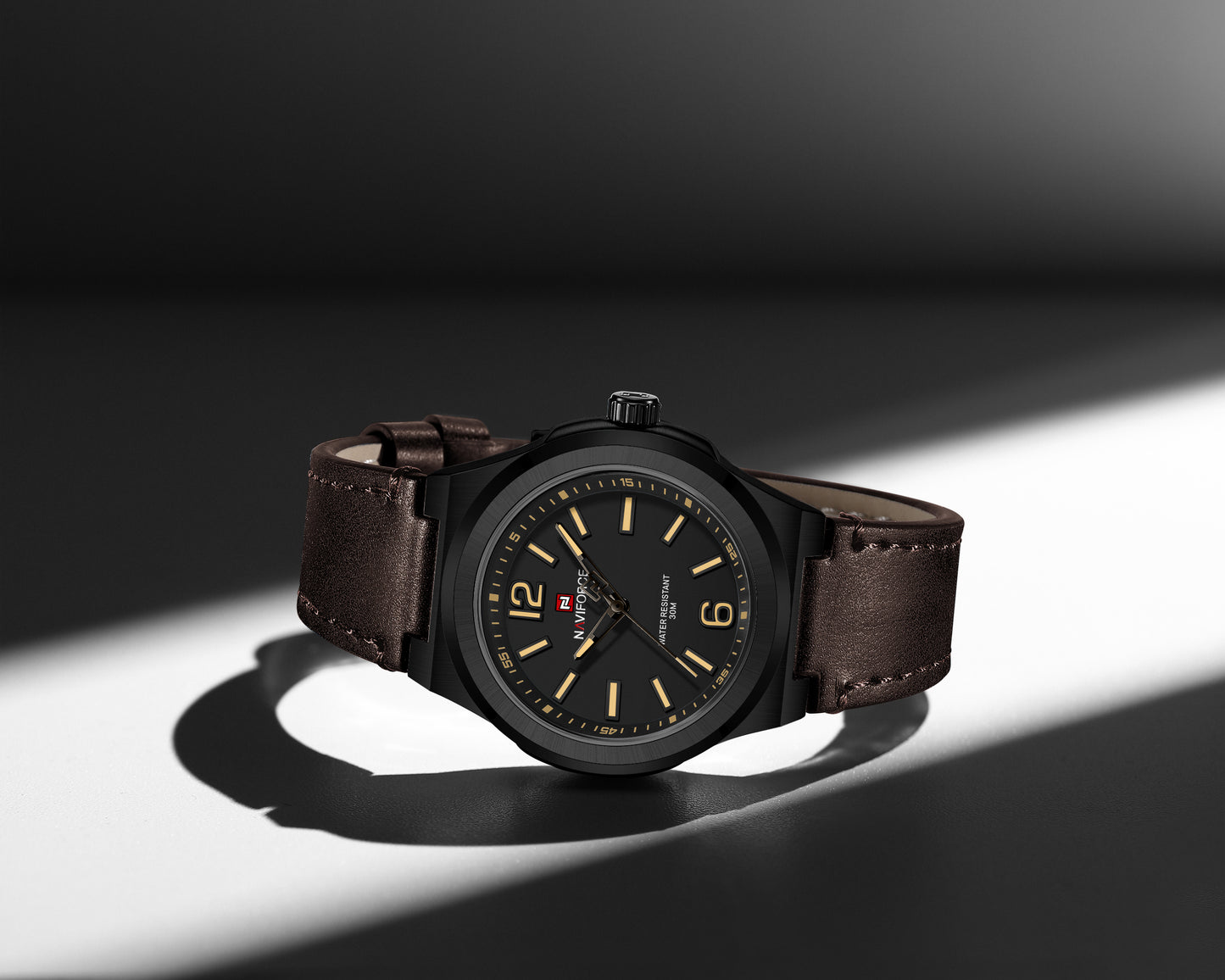 Naviforce NF9233 black and brown with leather strap Analog Watch