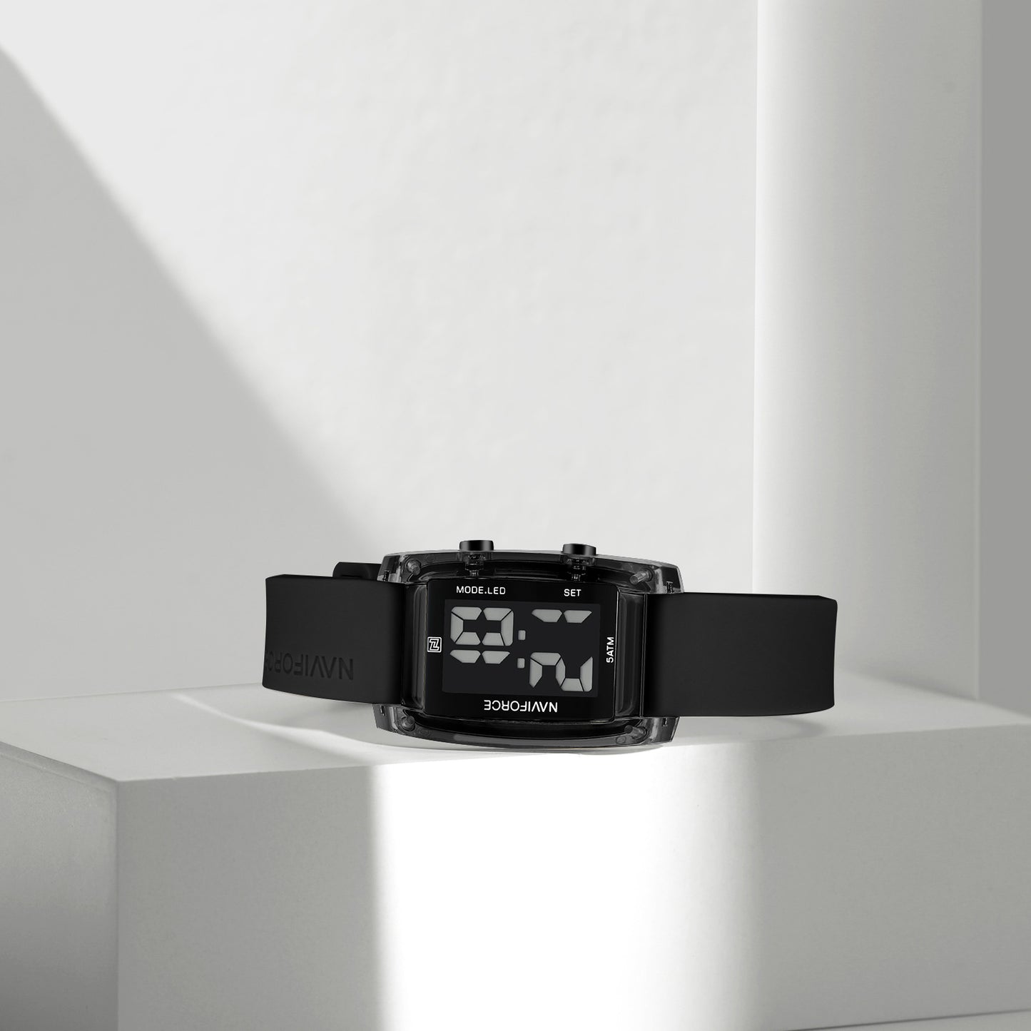 NF7118 Black rectangular dial with silicone strap Digital Watch