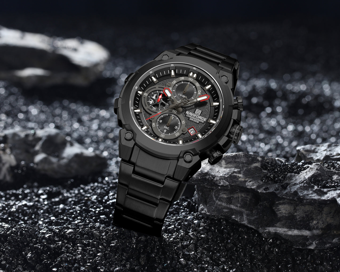 Naviforce NF8071 Black choronograph dial Analog Watch