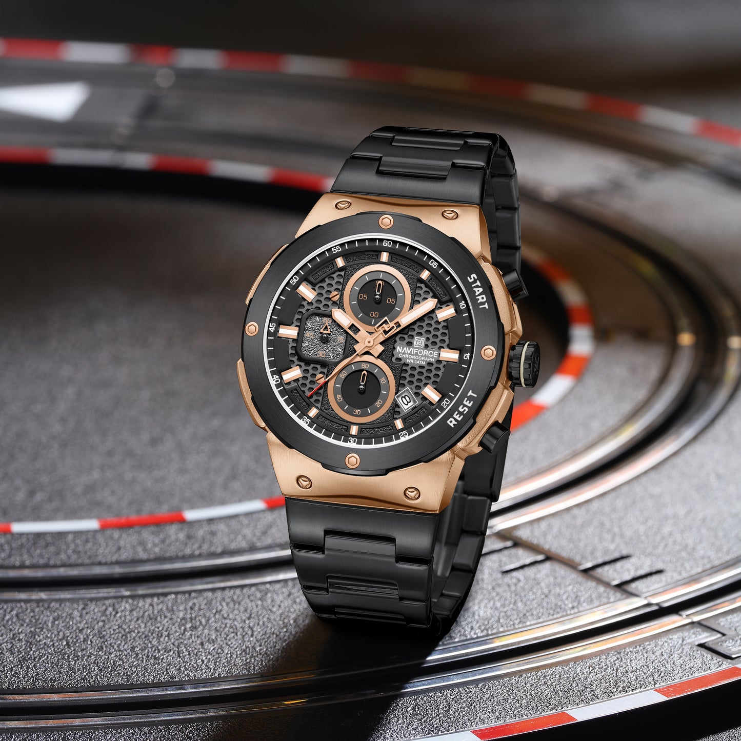 Naviforce NF8072 Men’s Military Style Multifunctional Analog Watch