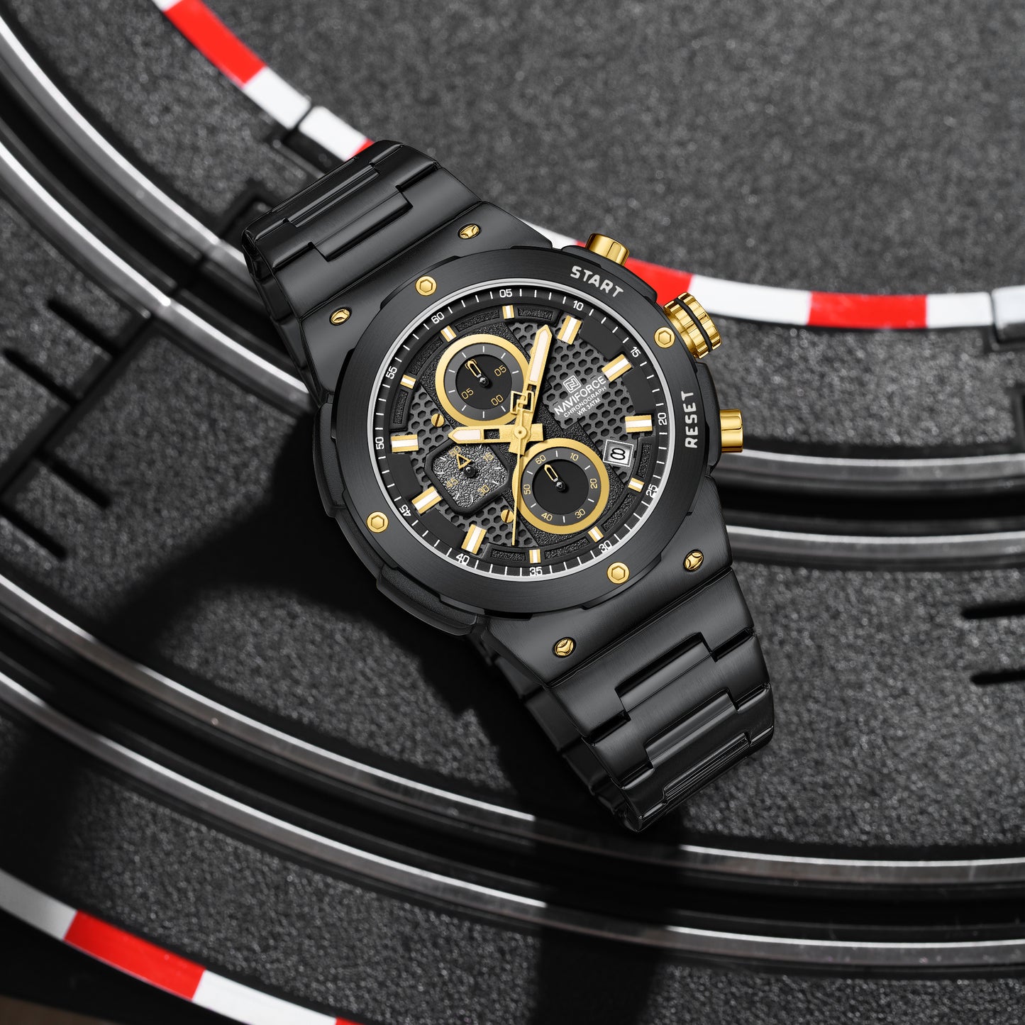 Naviforce NF8072 Men’s Military Style Multifunctional Analog Watch