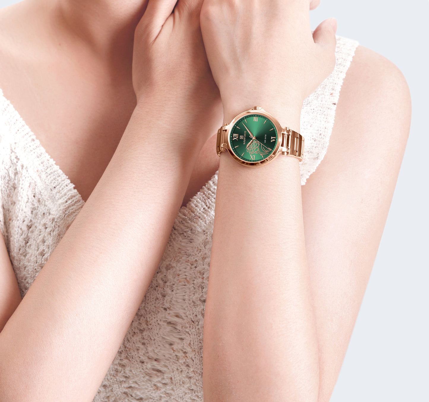 NF5060 White dial with gold strap Analog Watch