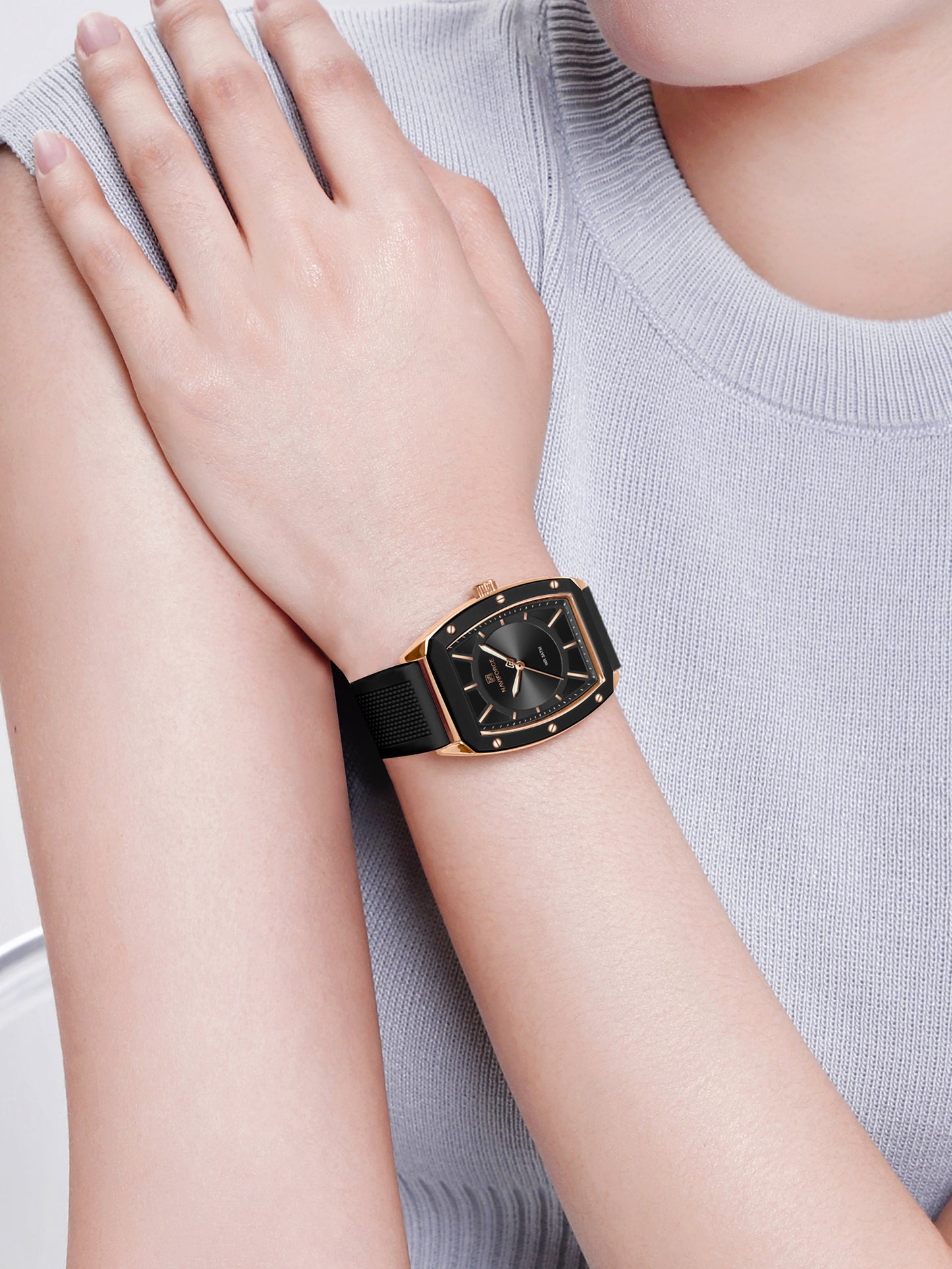 NF5049 Black silicone strap Analog Watch