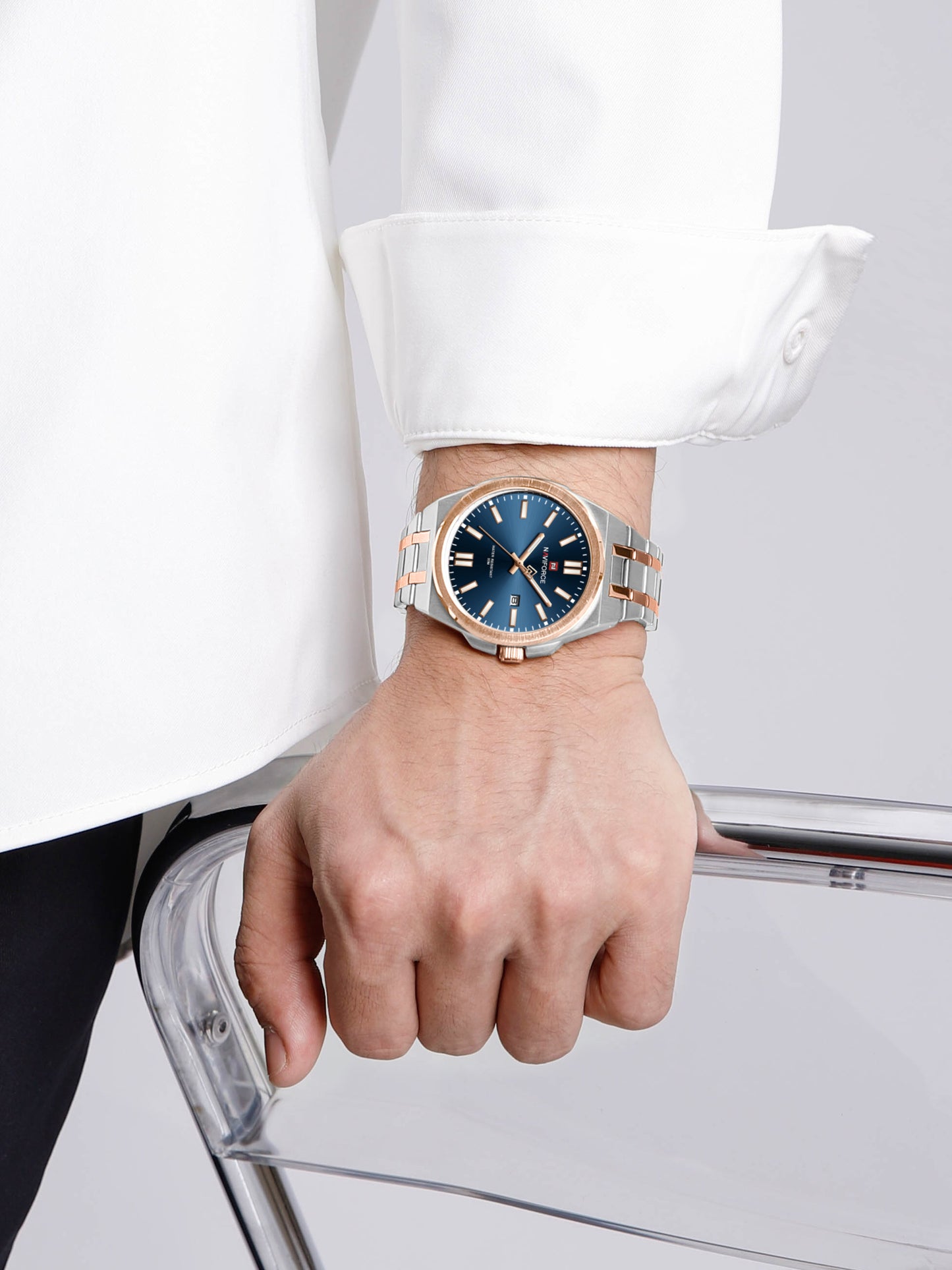 NF9226 Silver-Rosegold Analog time&date watch for men - NAVIFORCE