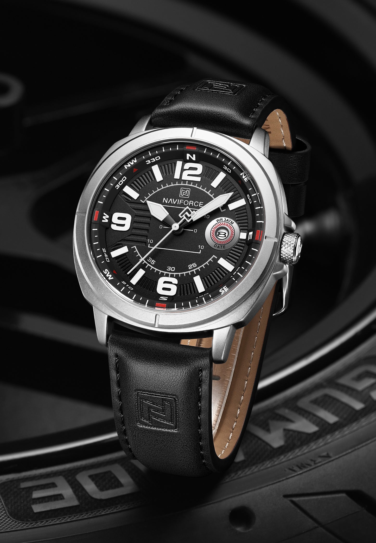 Naviforce NF8078 silver dial with black leather strap Analog Watch