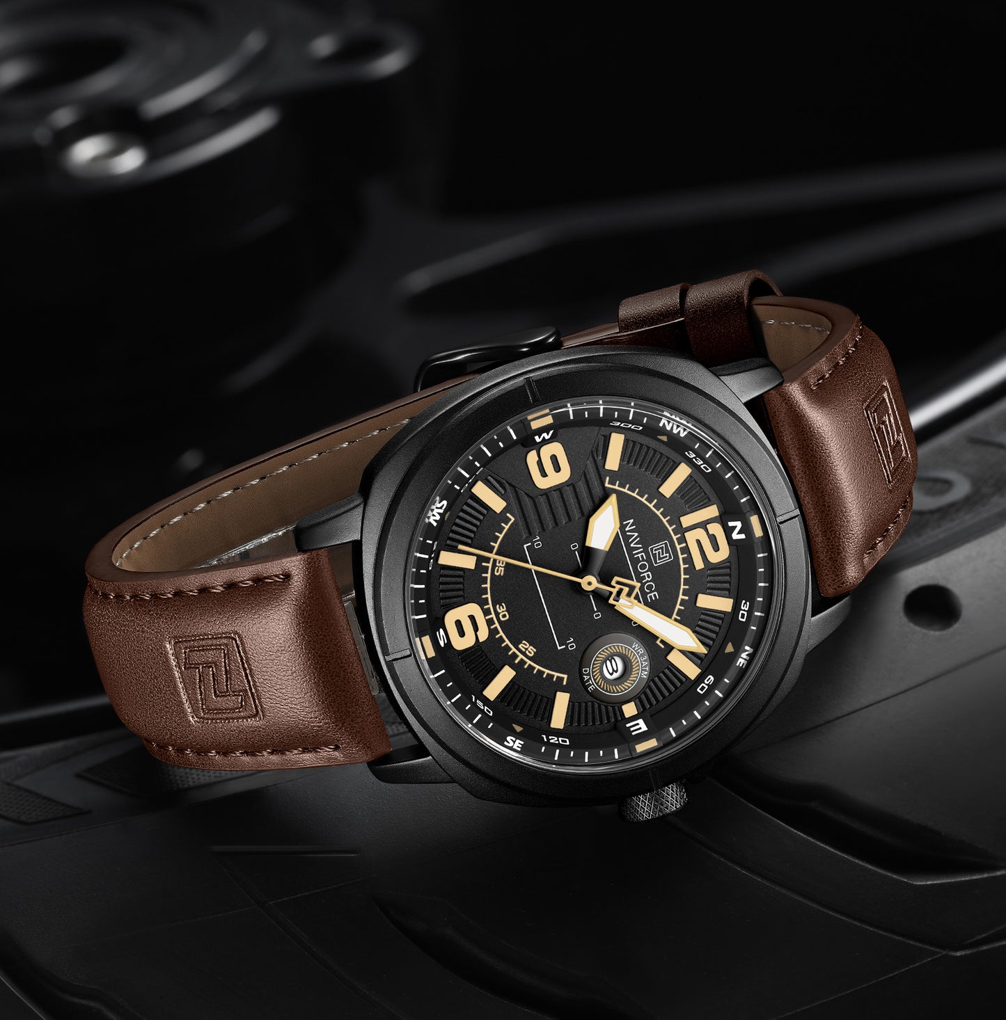 Naviforce NF8078 black dial with brown leather strap Analog Watch