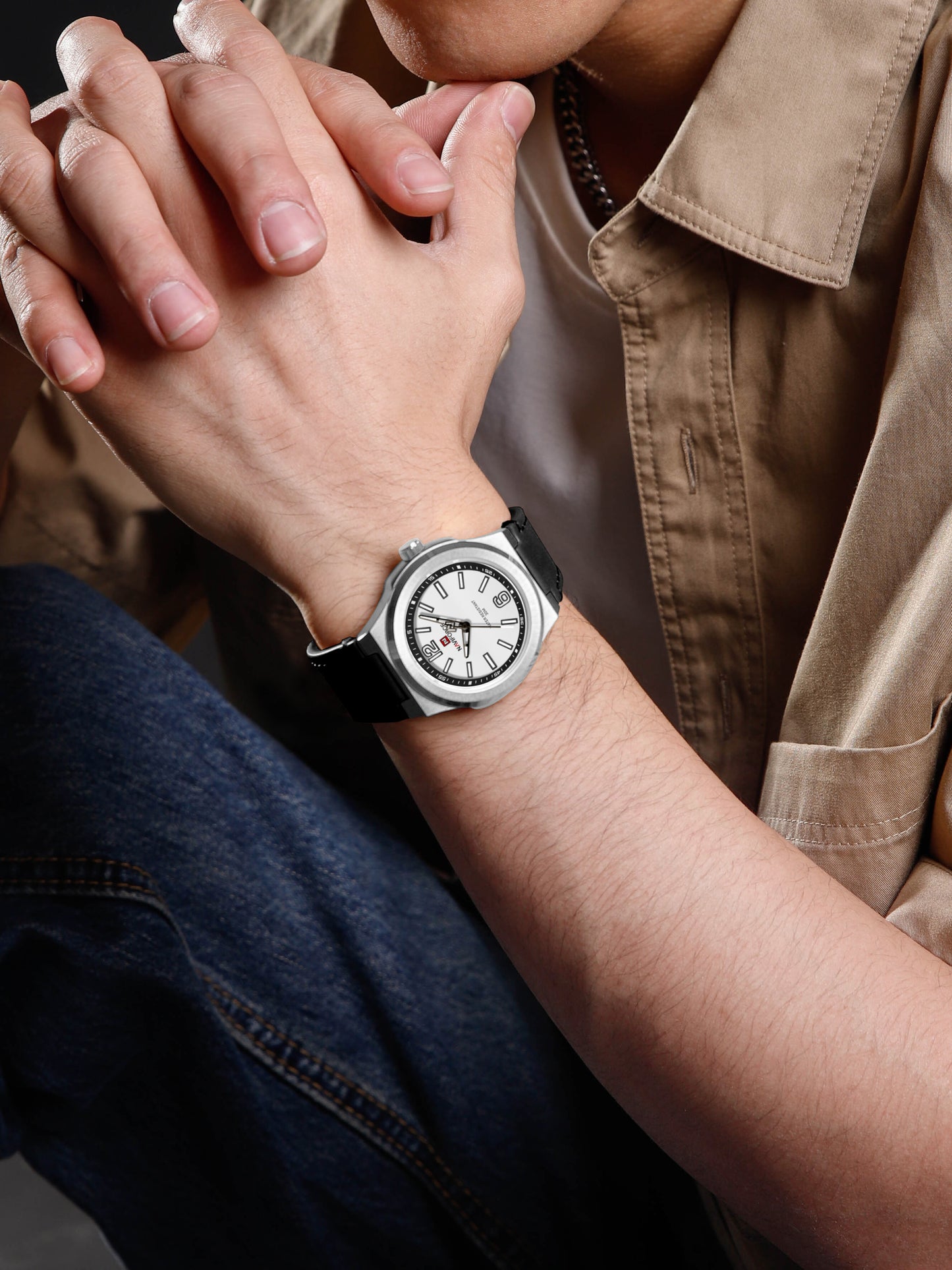 Naviforce NF9233 black and Silver with leather strap Analog Watch