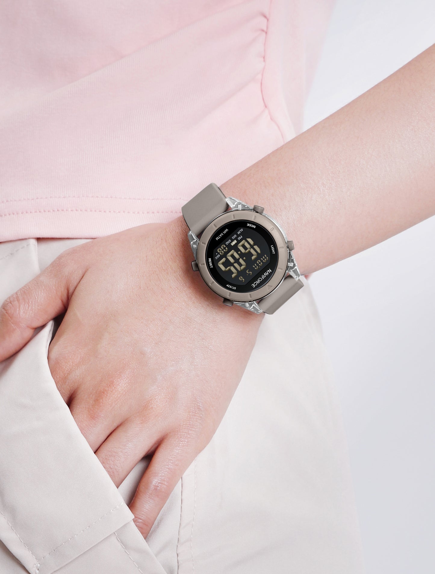 NF7108 Black round dial LCD display sports Digital Watch