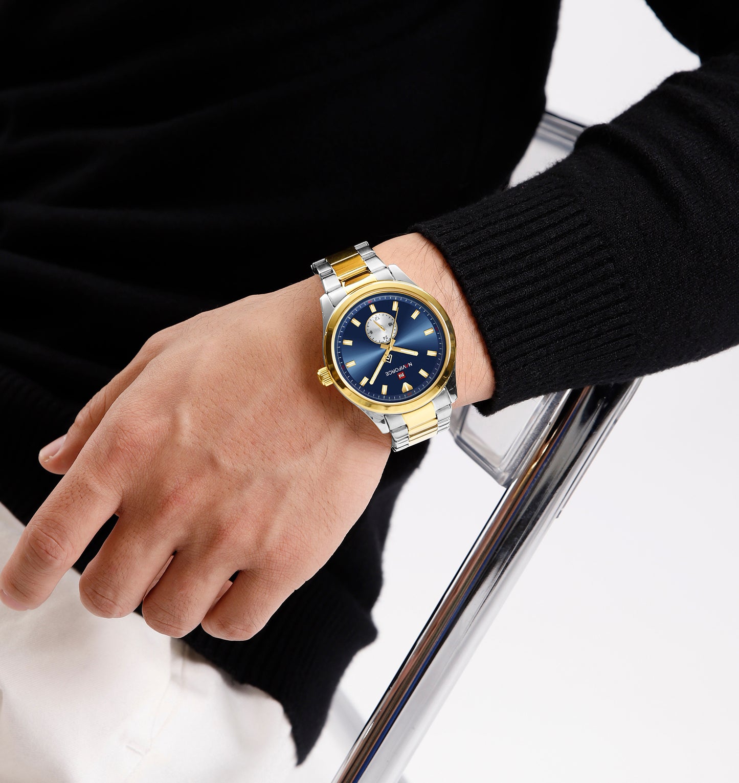 Naviforce NF9231 Blue Dial Classic Modern Looking Analog Watch