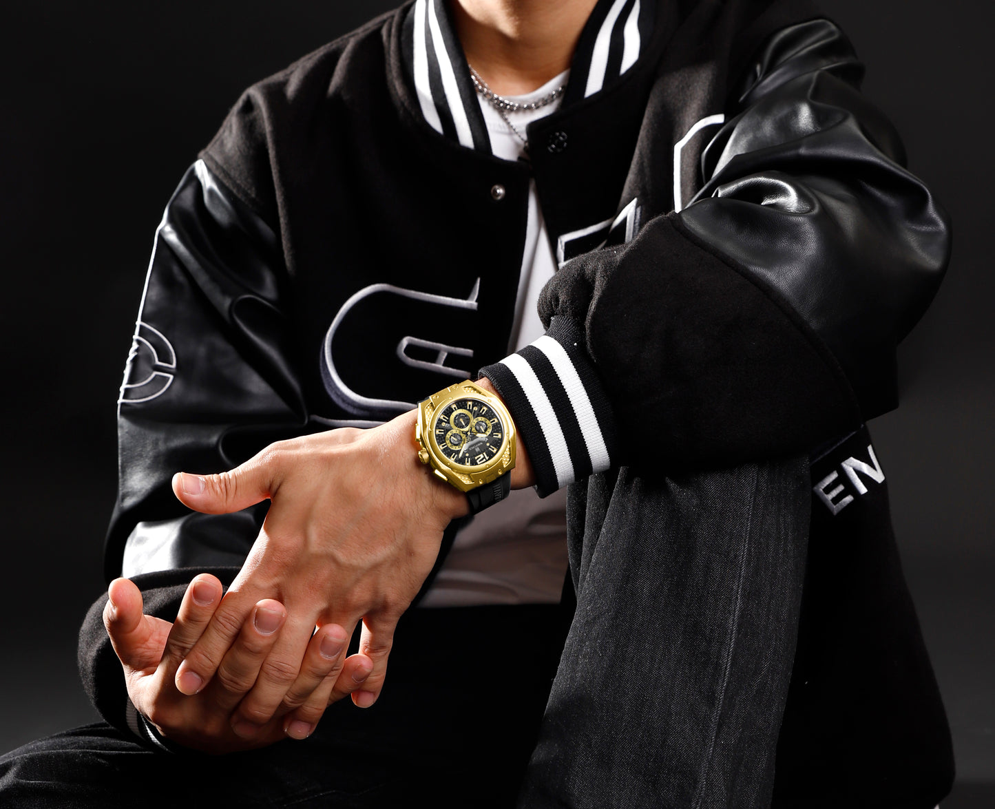NAVIFORCE NF8063 Gold-Black multifuntional chronograph Analog Watch