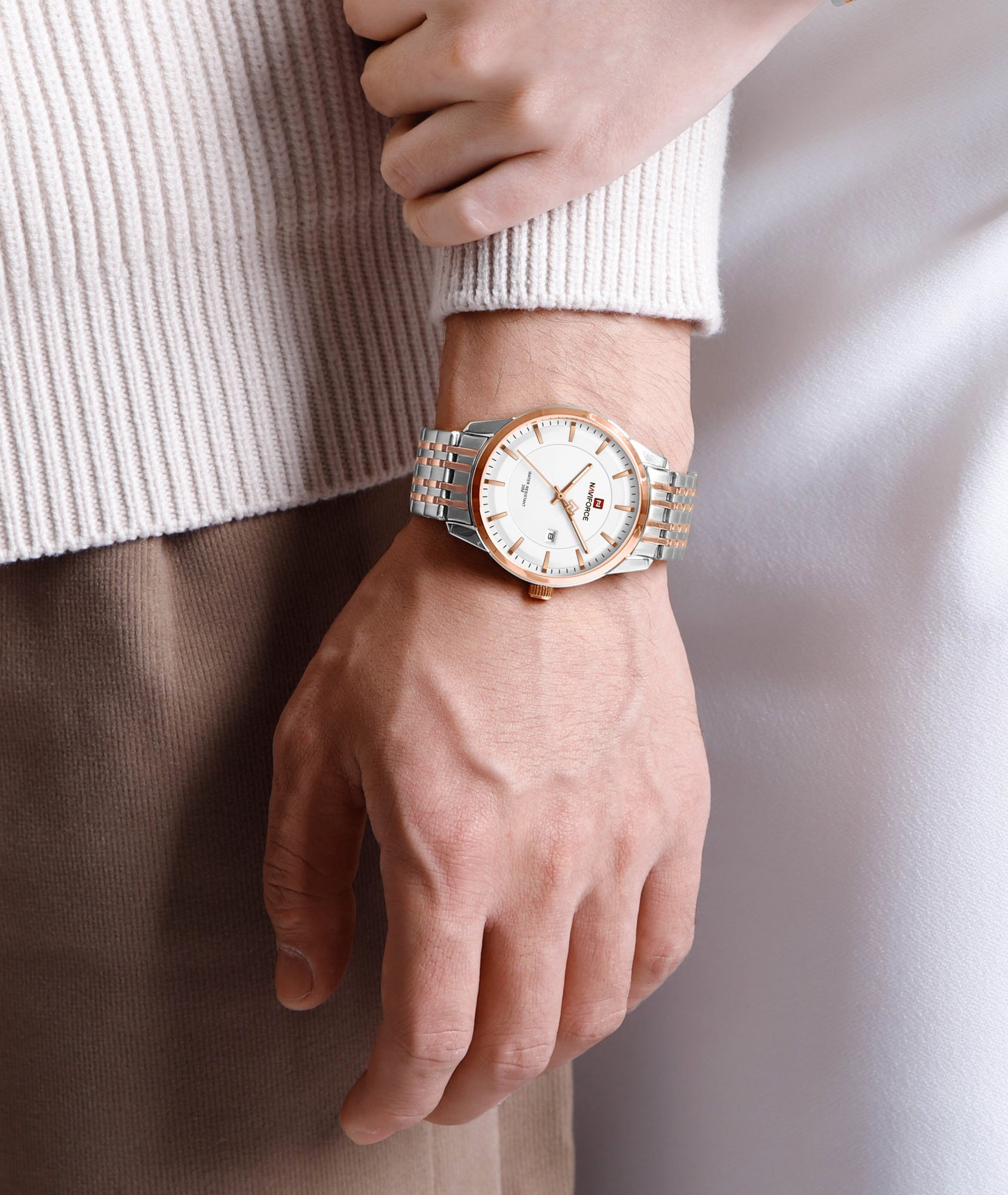Naviforce NF9228G Silver-rosegold High Quality strap Analog Watch