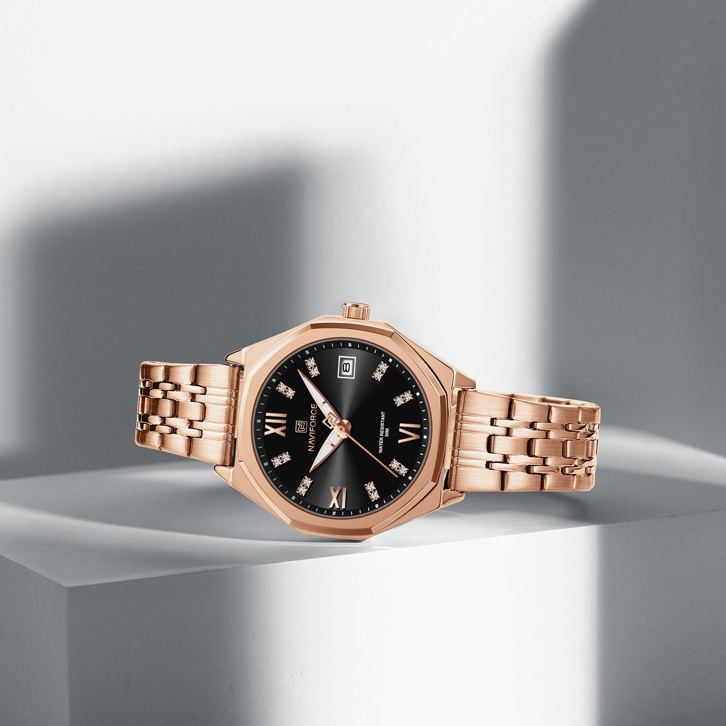 NF5052 Black dial with Rosegold strap Analog Watch