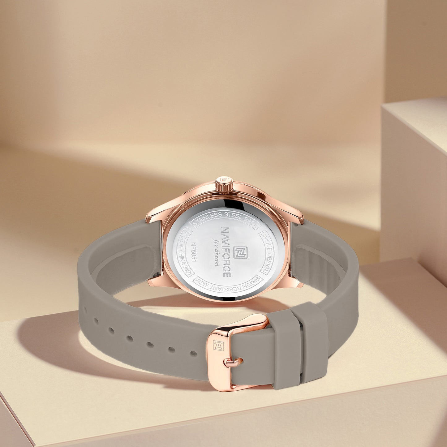 NF5051 Grey dial with silicone strap Analog Watch