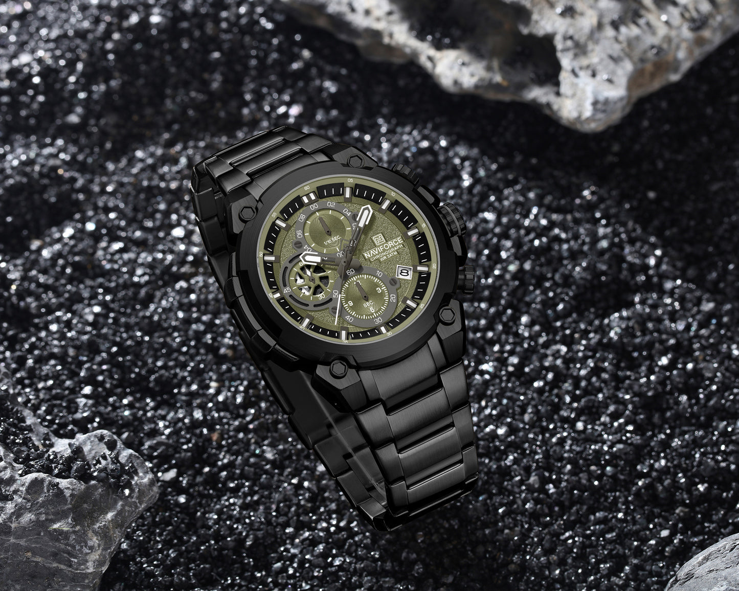 Naviforce NF8071 Green choronograph dial Analog Watch