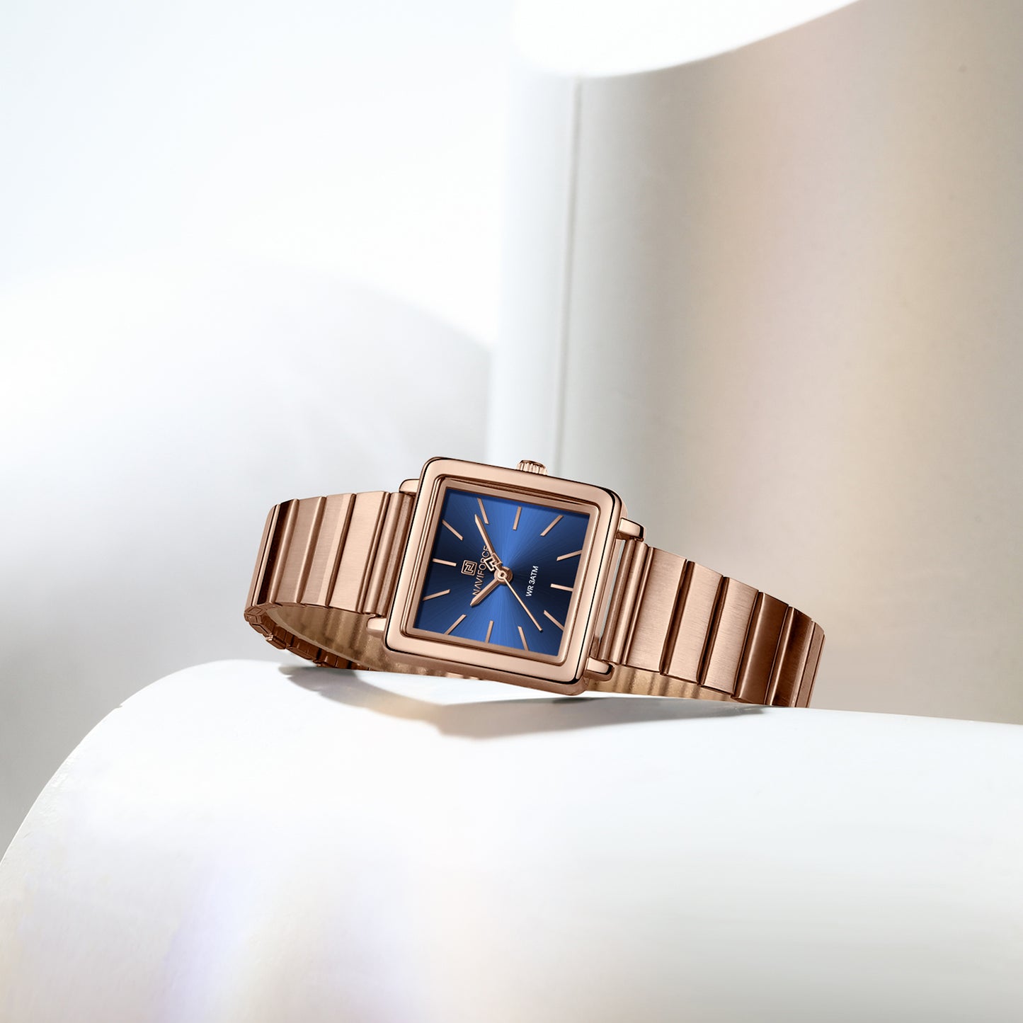 NF5048 Modern Blue square dial Analog Watch