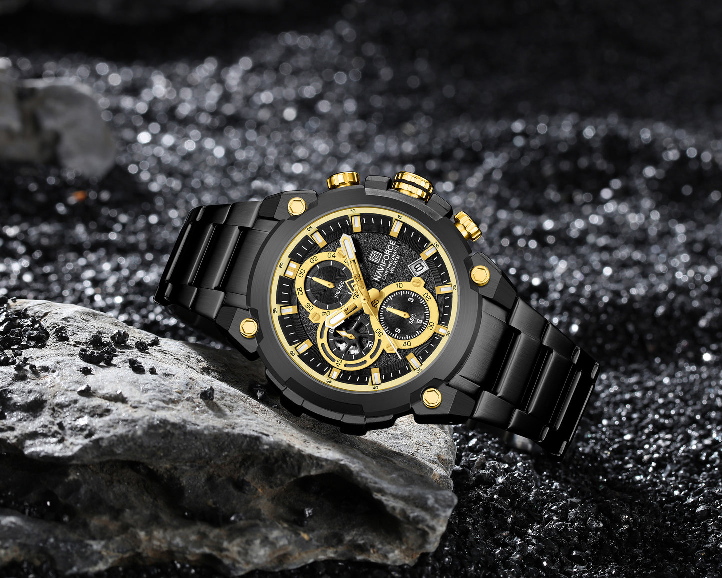 Naviforce NF8071 Gold choronograph dial Analog Watch