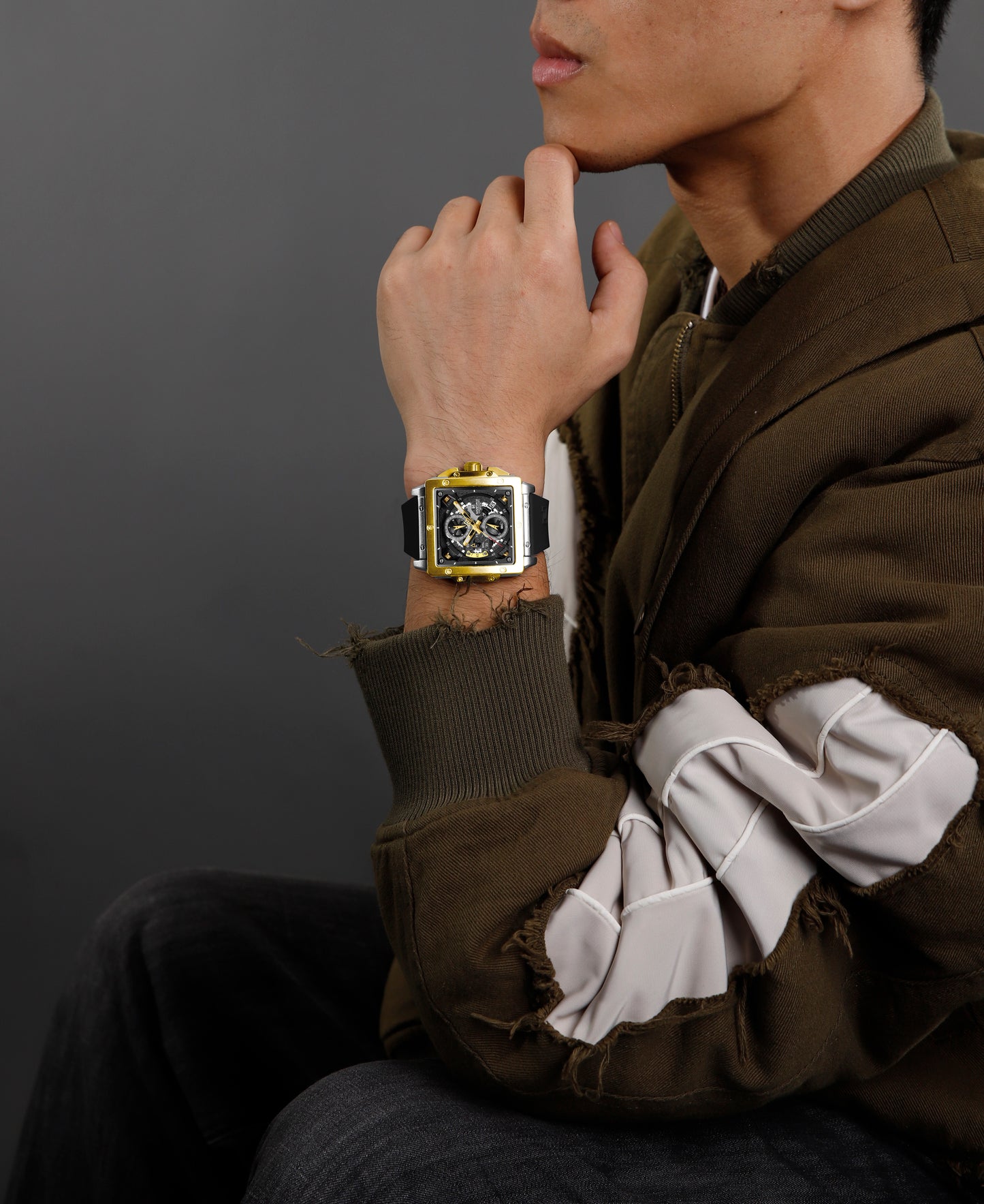 Naviforce NF8064 Elegant Square Gold-Black dial Analog watch