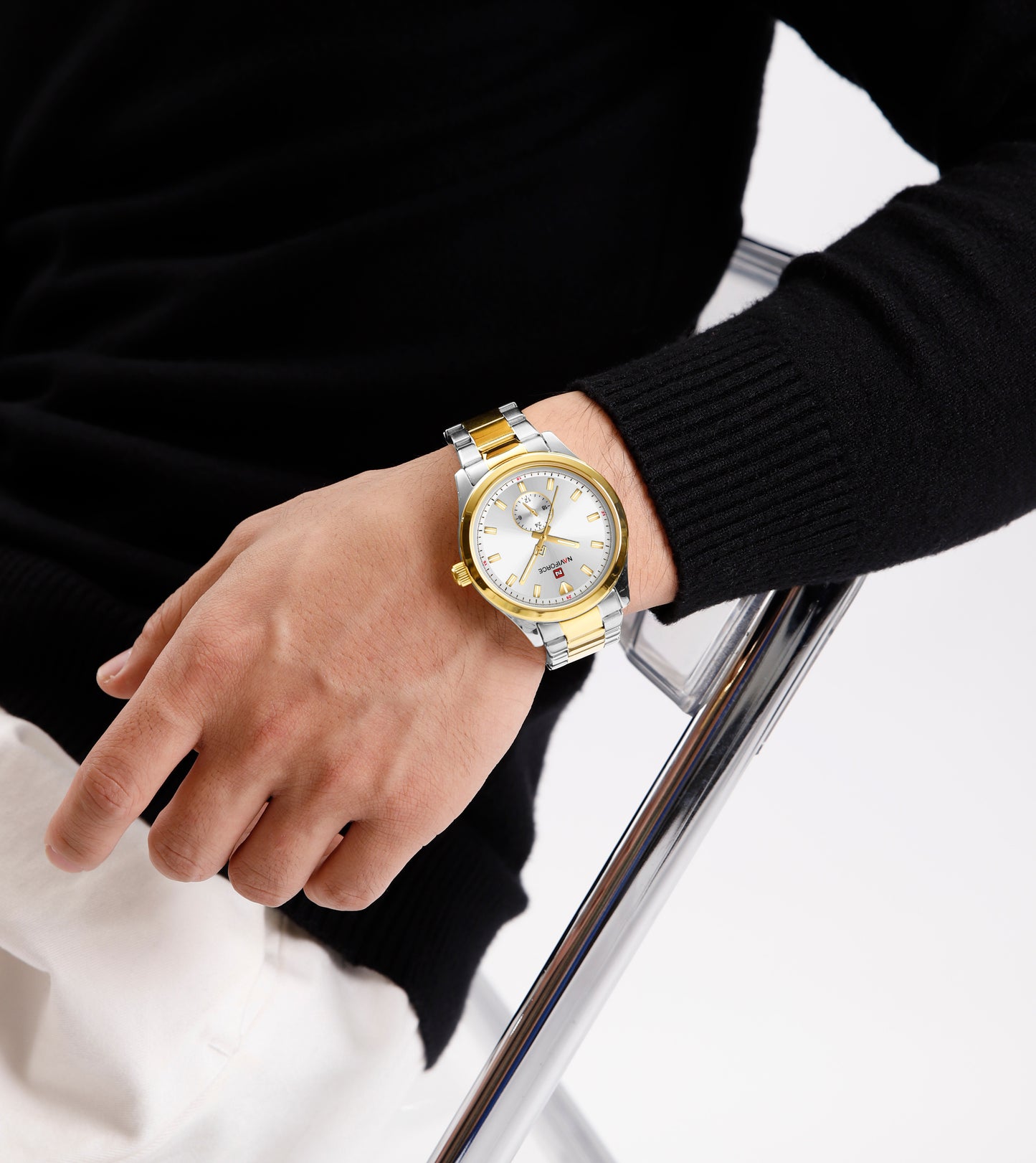 Naviforce NF9231 White Dial Classic Modern Looking Analog Watch
