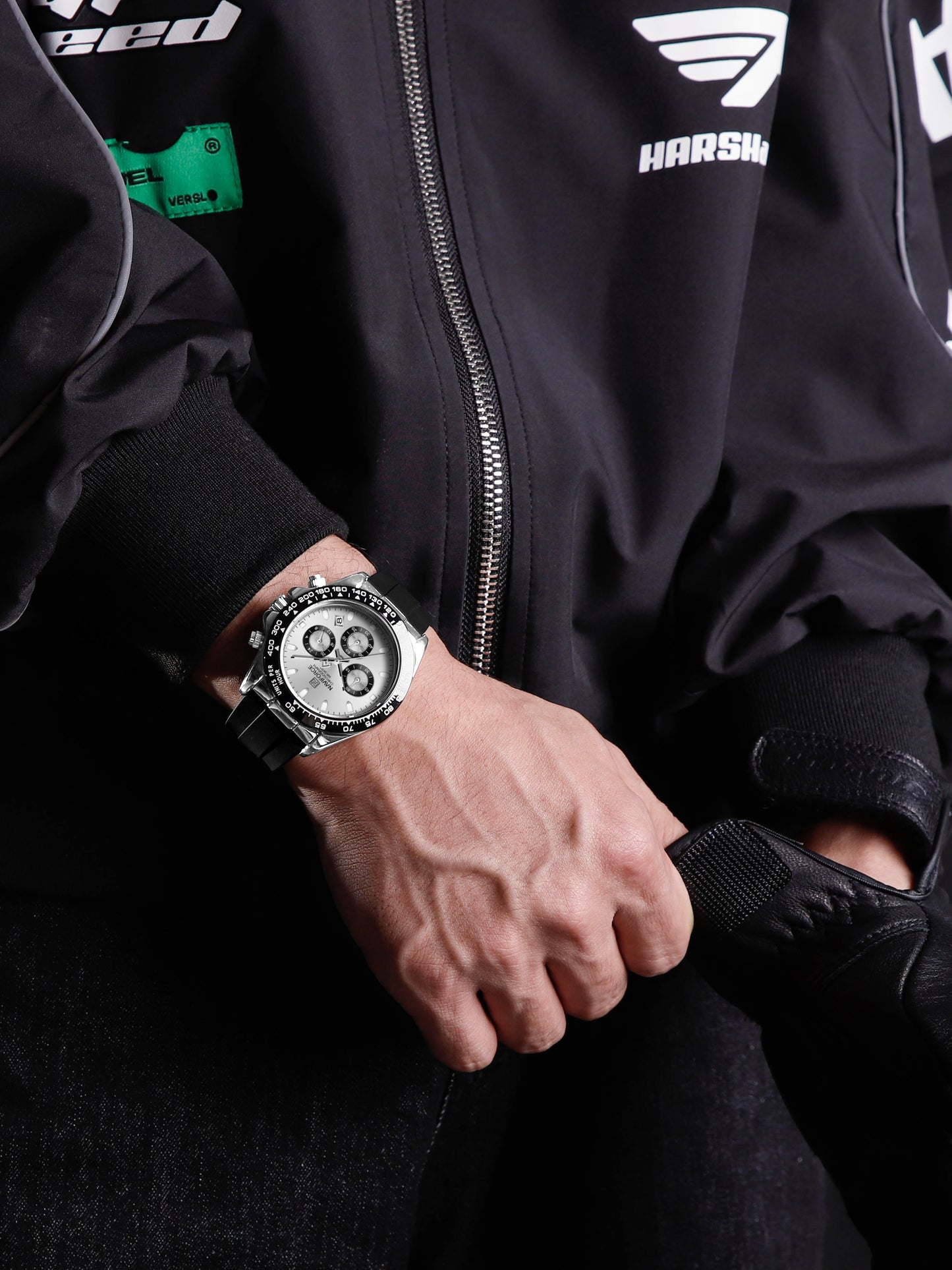 Naviforce NF8054 White Dial With Black Silicon Strap Analog watch