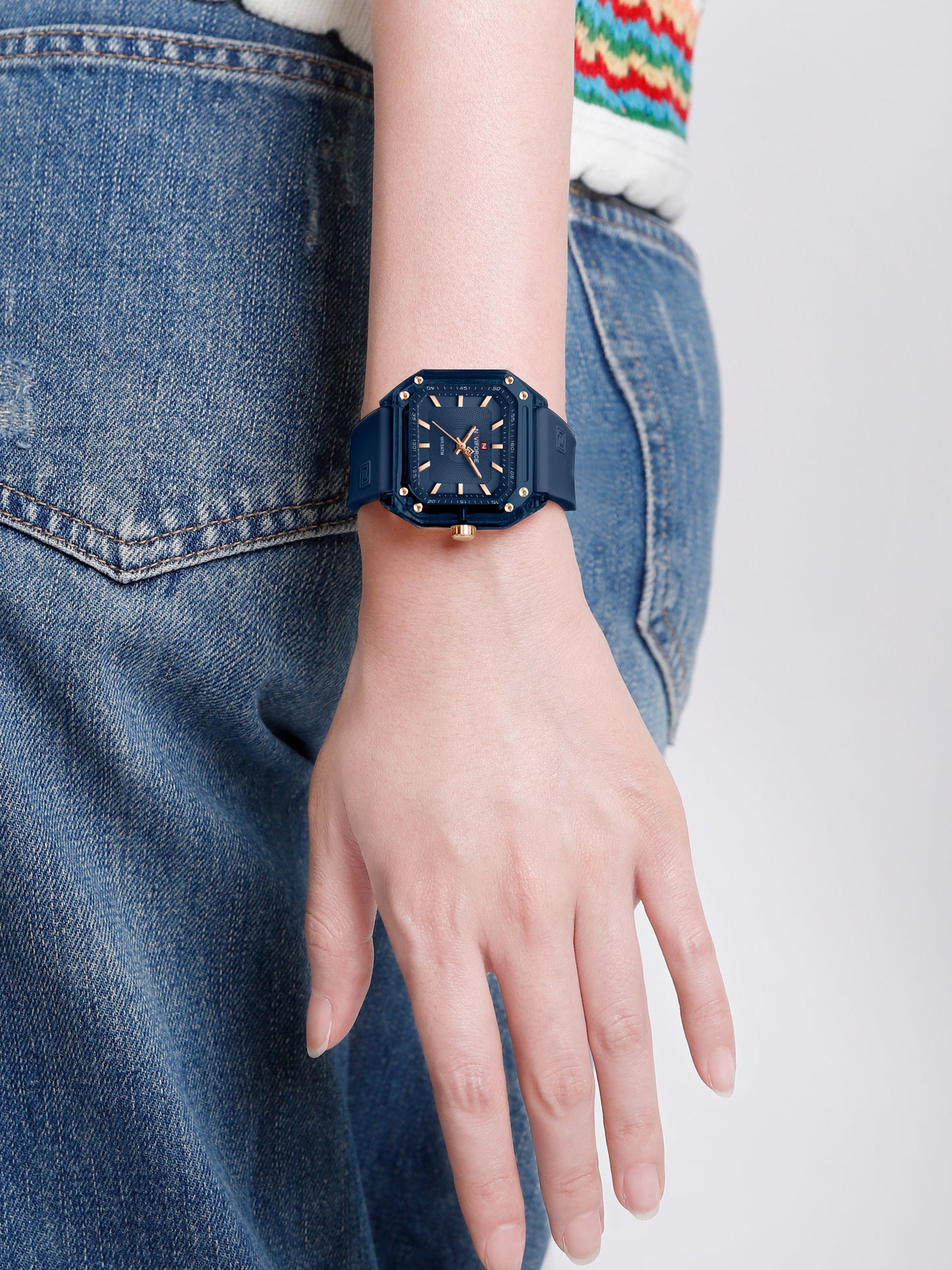 NF7106 Blue Silicone strap Analog Watch