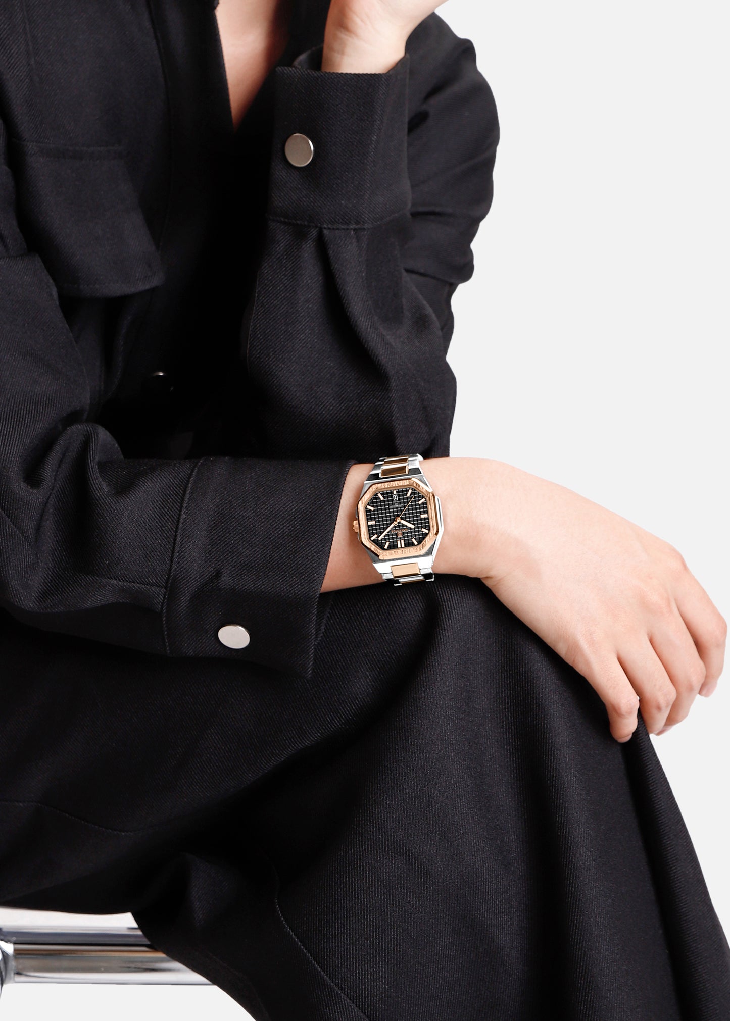 NF5053 Square black dial Analog Watch