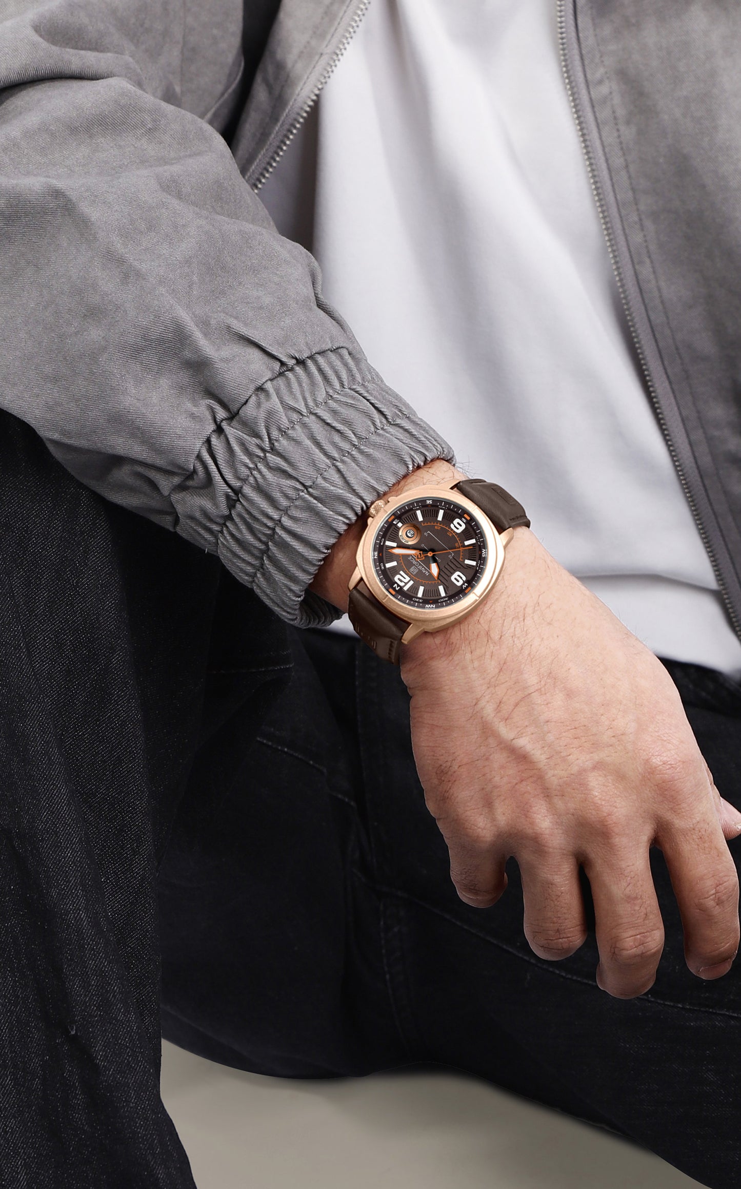 Naviforce NF8078 Rose Gold dial with brown leather strap Analog Watch