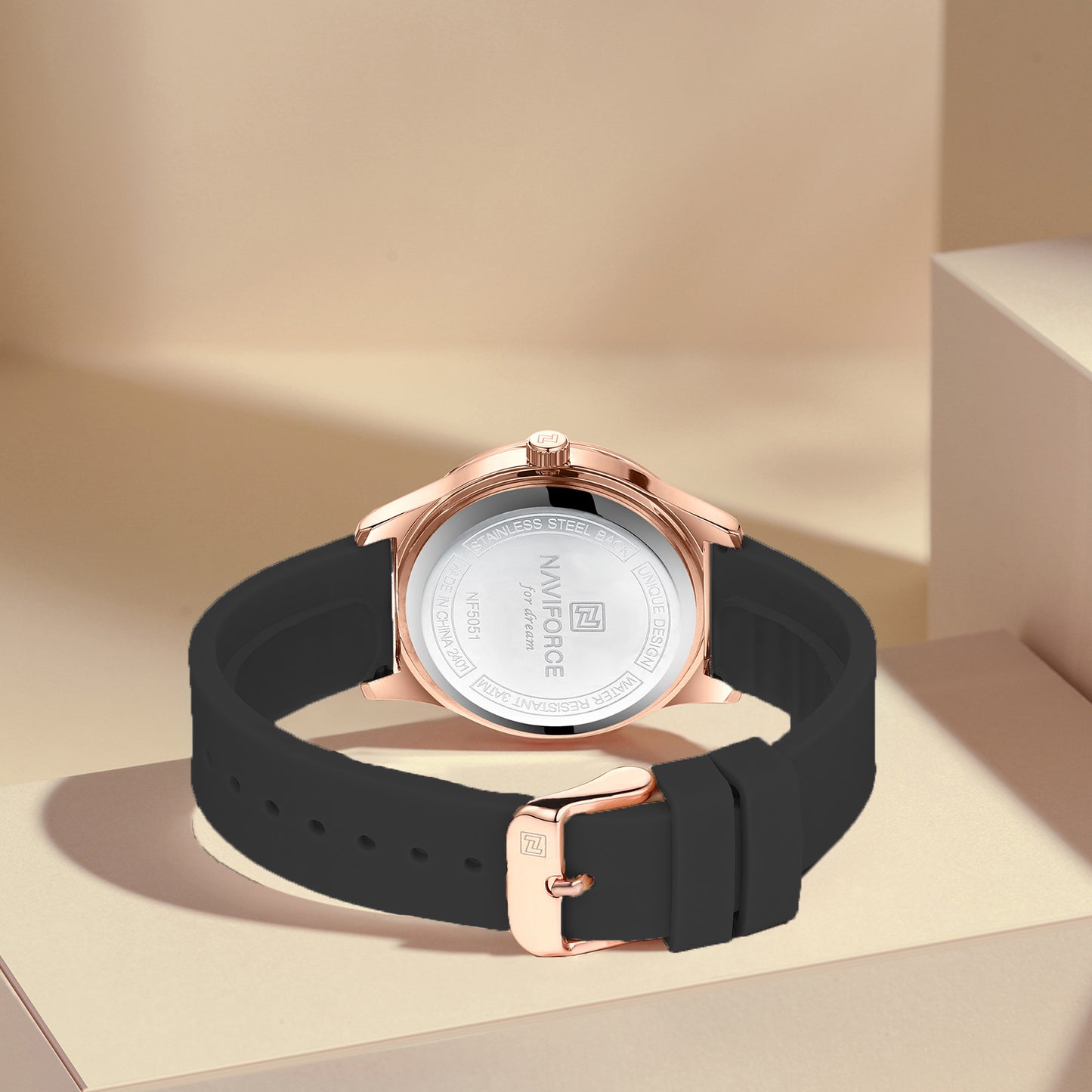 NF5051 Black dial with silicone strap Analog Watch