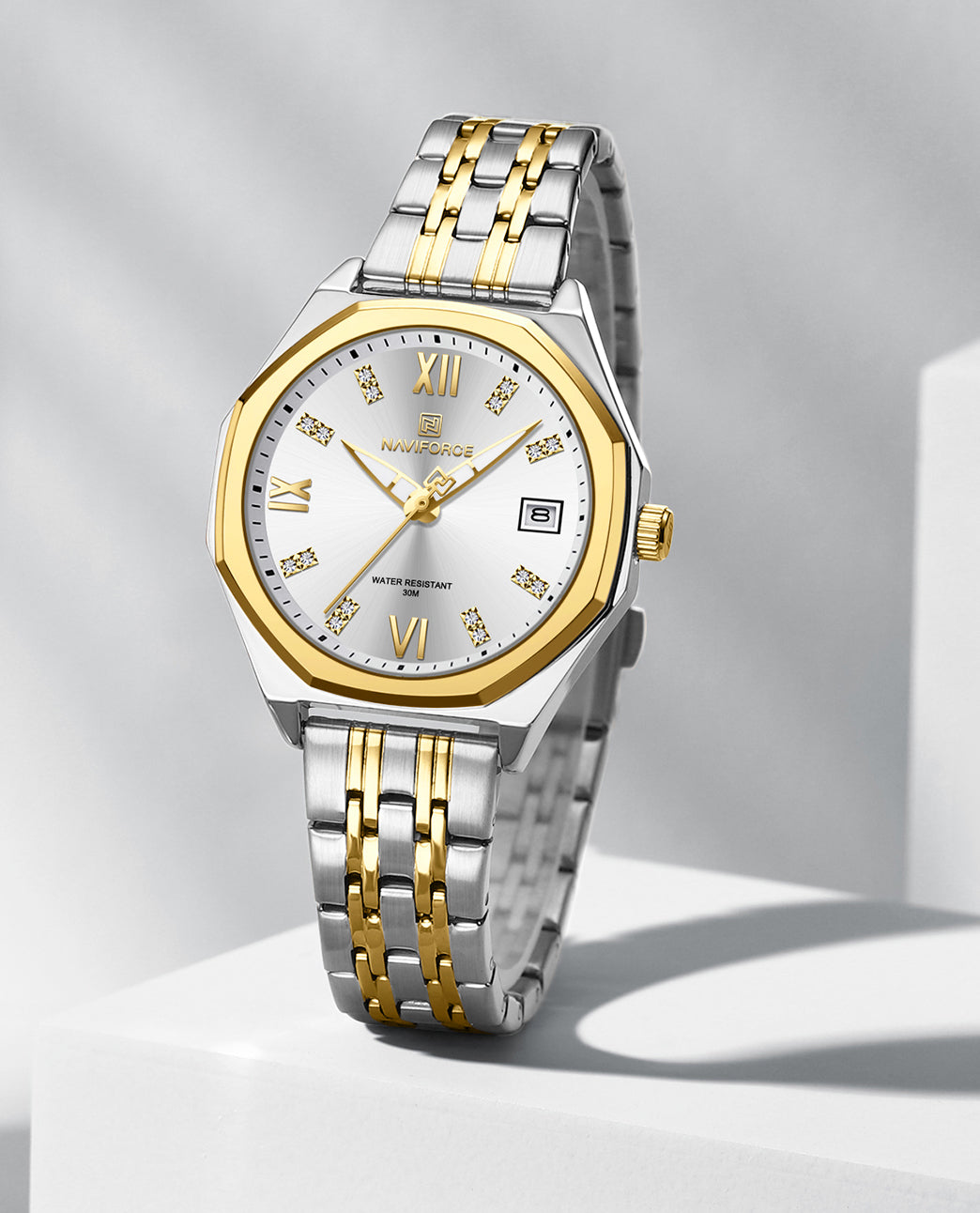 NF5052 White dial with gold strap Analog Watch