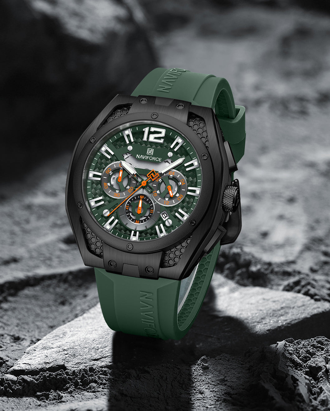 NAVIFORCE NF8063 Green multifuntional chronograph Analog Watch