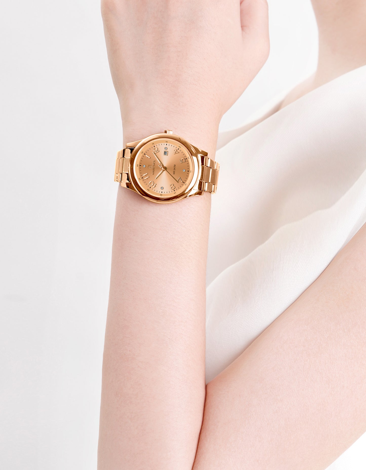 NF5059 Rosegold dial And Stainless Steel strap Analog Watch