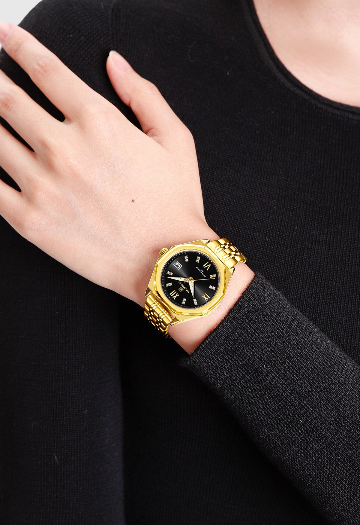 NF5052 Black dial with gold strap Analog Watch